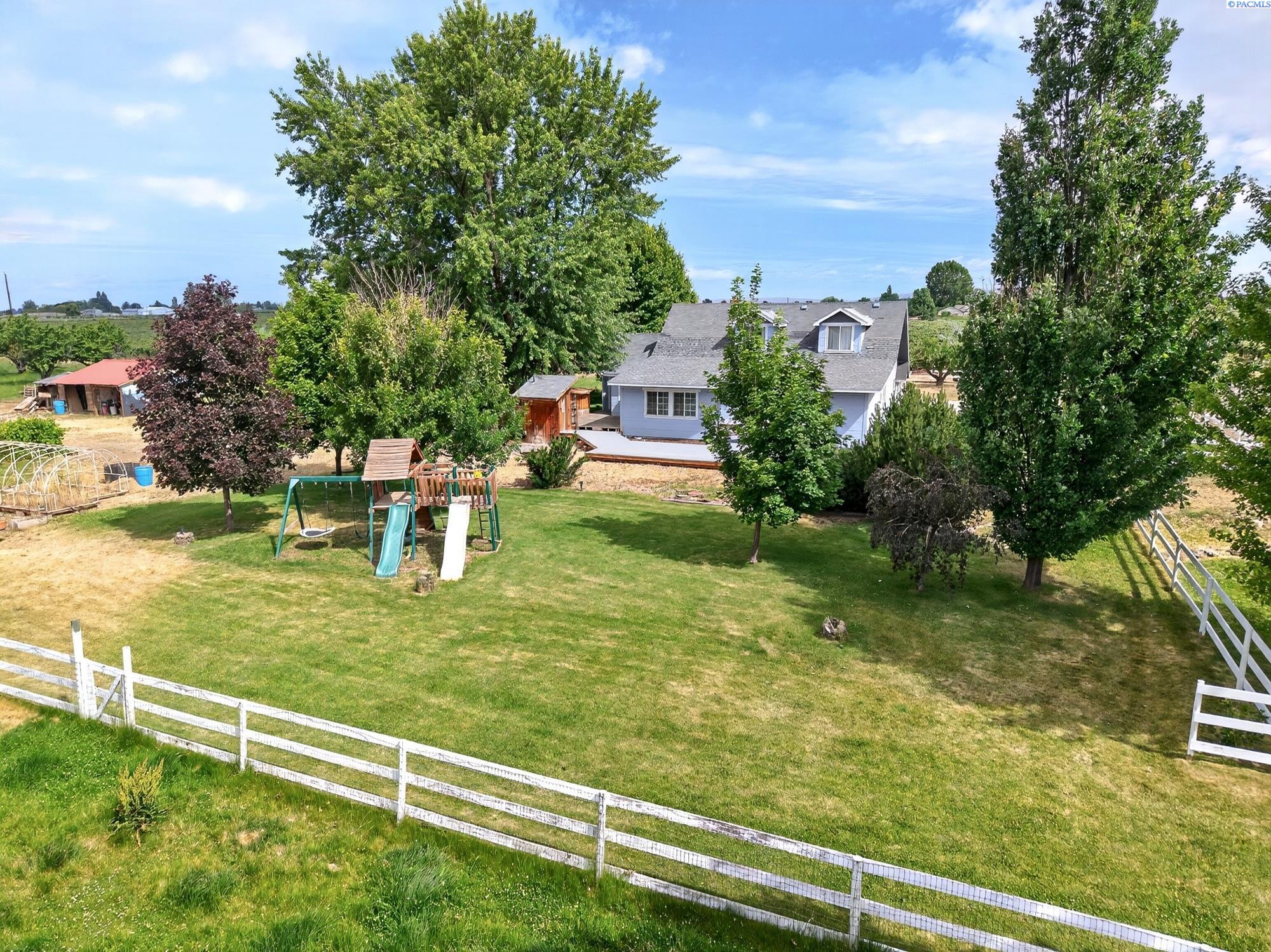 Photo 2 of Single family home for sale at 230 Krough, Prosser, WA 99350 | MLS# PAC293630 | Listing updated on 2026-09-27
