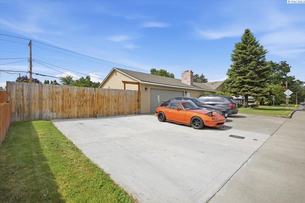 Photo 4 of Single family home for sale at 912 Cottonwood Dr, Richland, WA 99352 | MLS# PAC293676 | Listing updated on 2026-09-29
