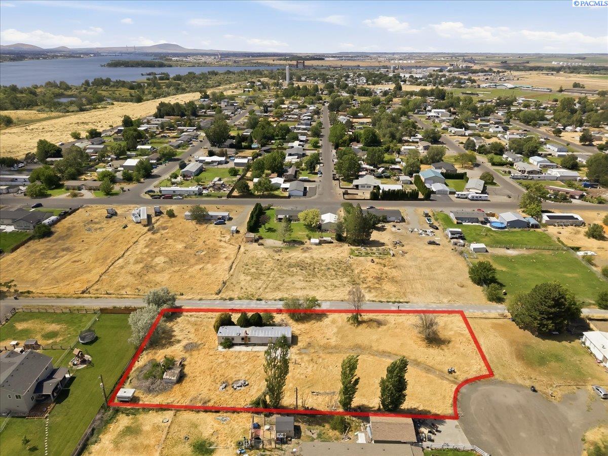 Photo 4 of Manufactured home for sale at 131 Off Pl, Burbank, WA 99323 | MLS# PAC293765 | Listing updated on 2026-10-10