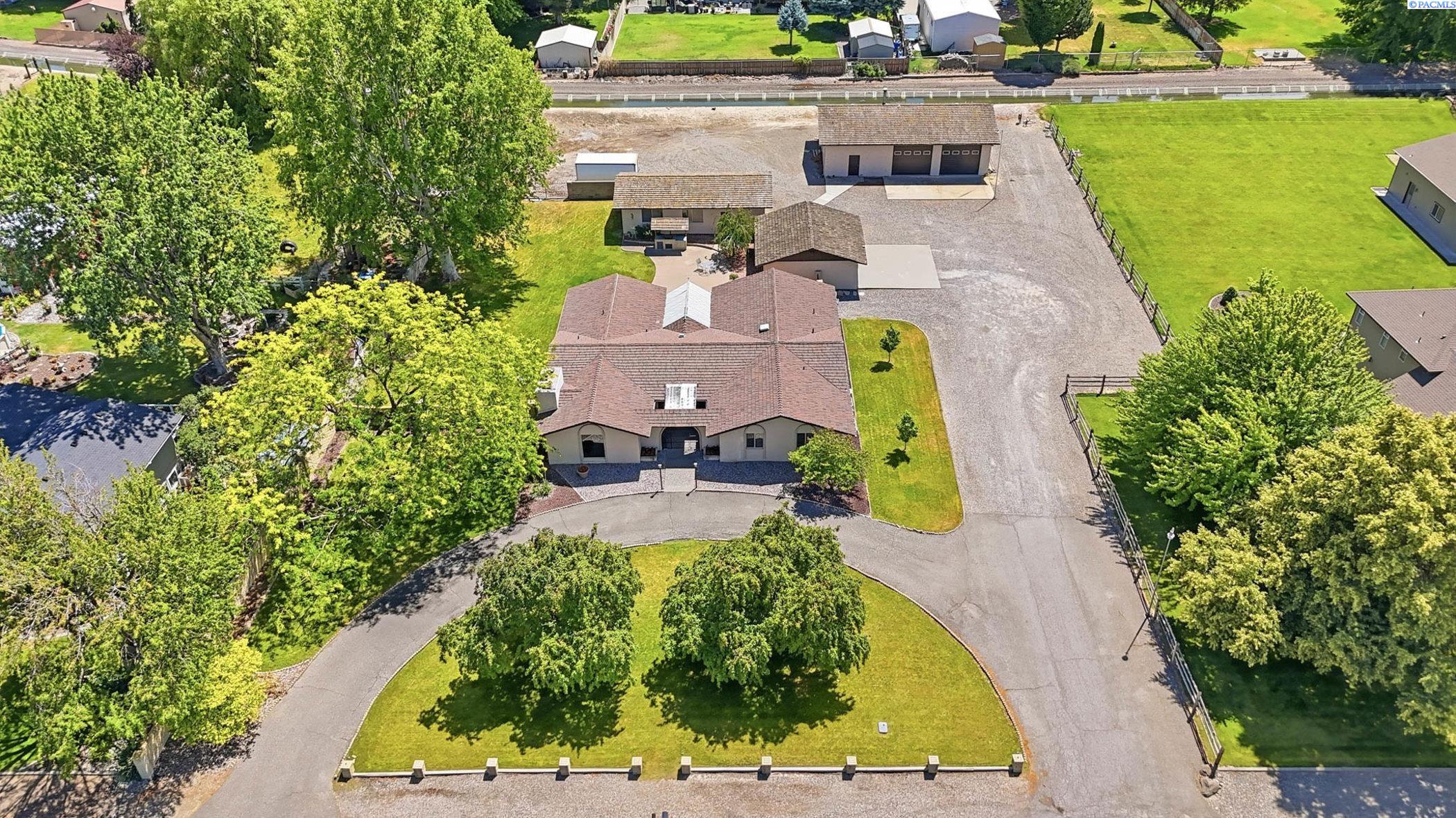 Photo 3 of Single family home for sale at 4821 W 12th Avenue, Kennewick, WA 99338 | MLS# PAC293839 | Listing updated on 2026-09-24