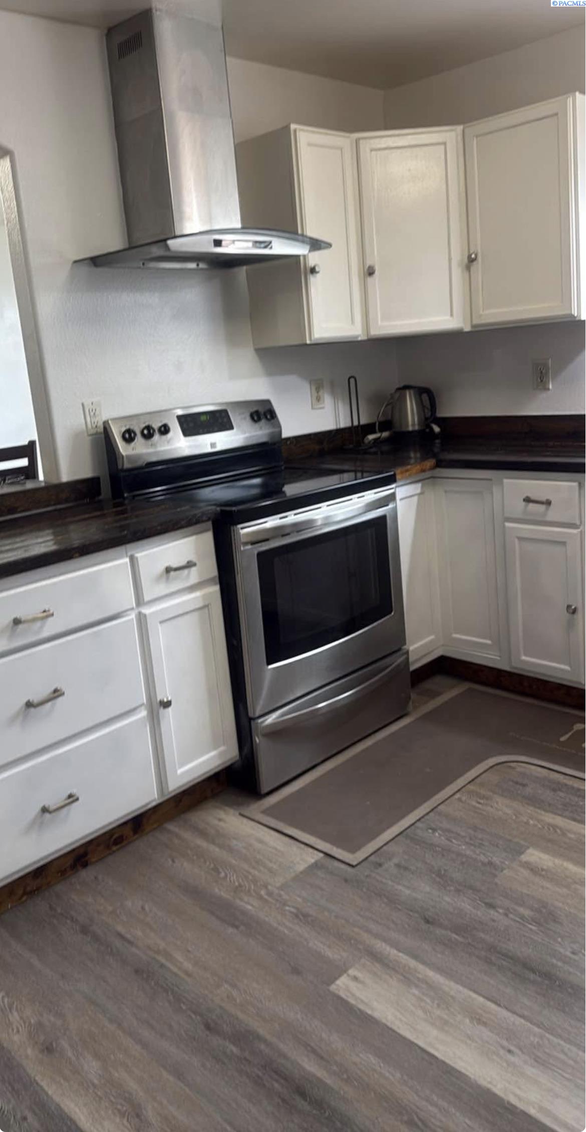 Photo 2 of Single family home for sale at 1017 S 10th Street, Sunnyside, WA 98944 | MLS# PAC293860 | Listing updated on 2026-08-02