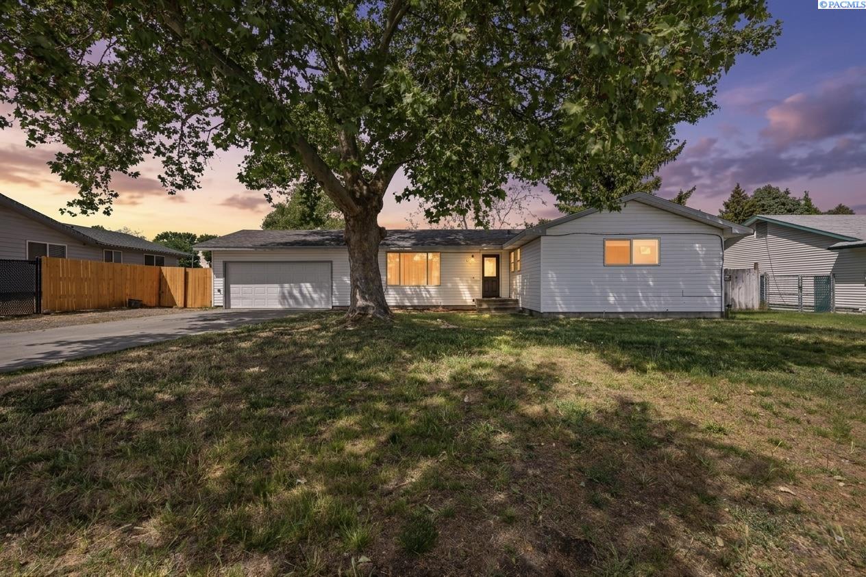 Photo 1 of Single family home for sale at 1807 Stevens, Richland, WA 99354 | MLS# PAC293899 | Listing updated on 2026-10-07