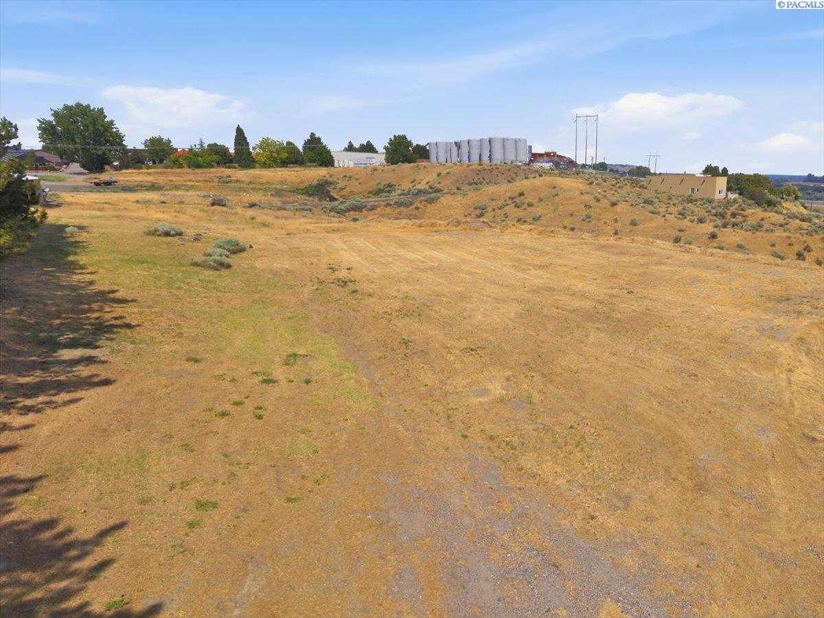 Photo 2 of Land for sale at Nka Chamnaview Ln, Richland, WA 99352 | MLS# PAC293906 | Listing updated on 2026-09-19