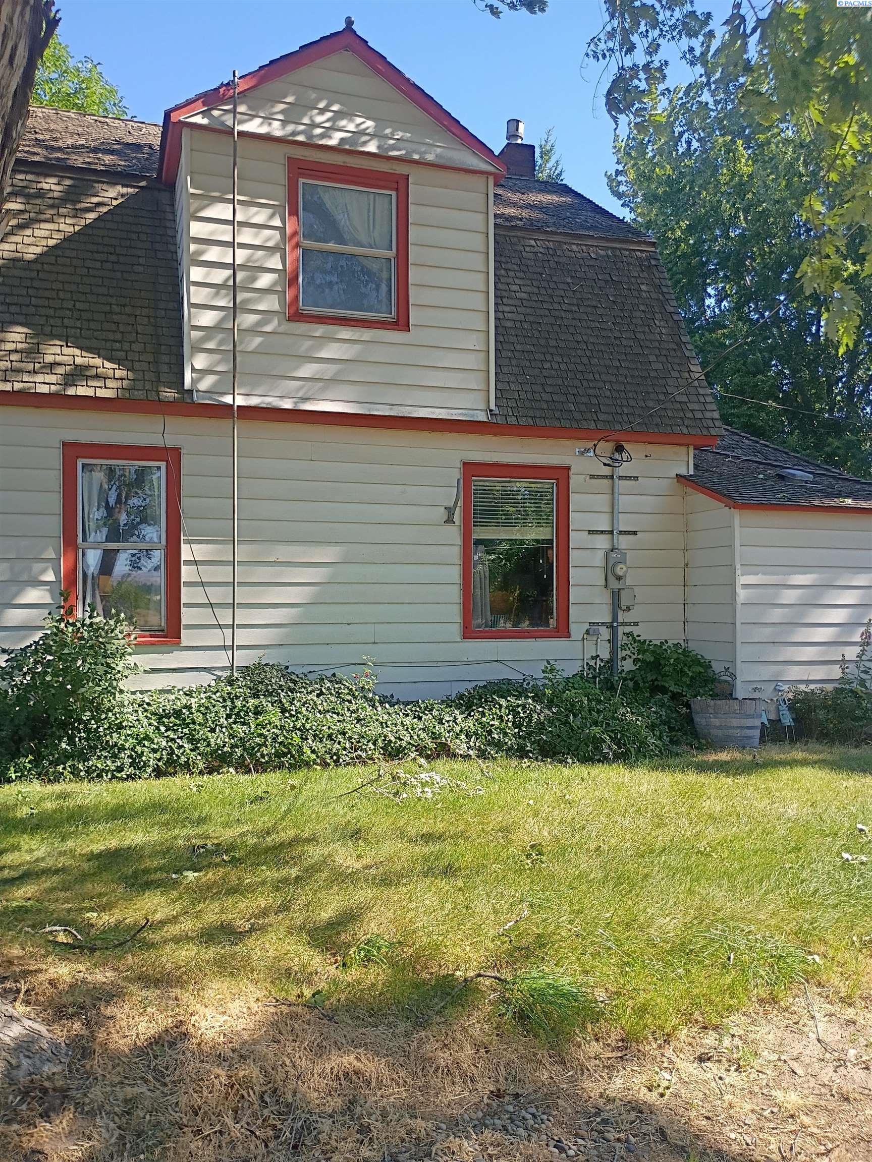 Photo 3 of Single family home for sale at 31 N Mclean Rd, Sunnyside, WA 98944 | MLS# PAC293940 | Listing updated on 2026-10-02