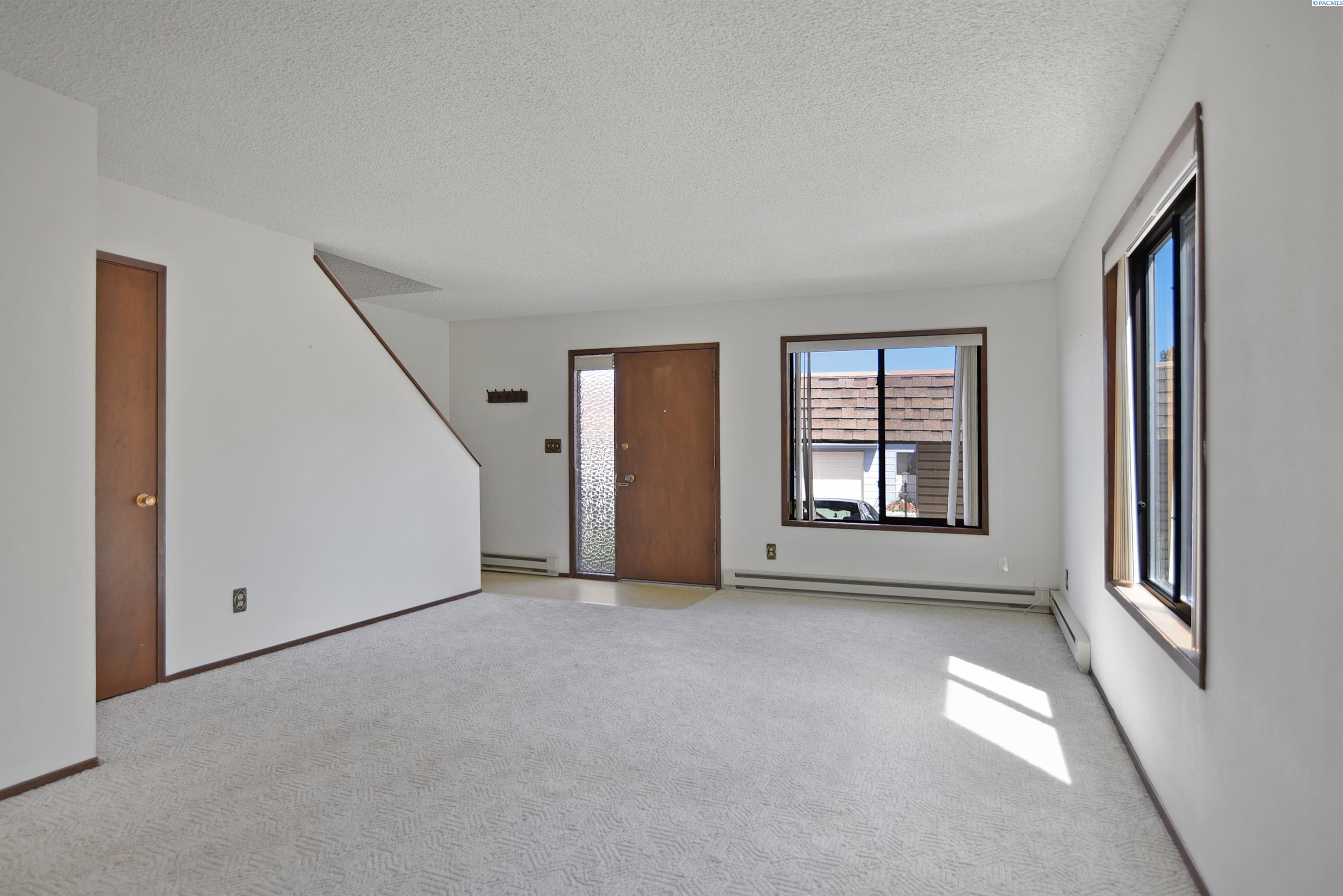 Photo 2 of Condo for sale at 600 Sw Crestview, Pullman, WA 99163 | MLS# PAC293942 | Listing updated on 2026-08-29