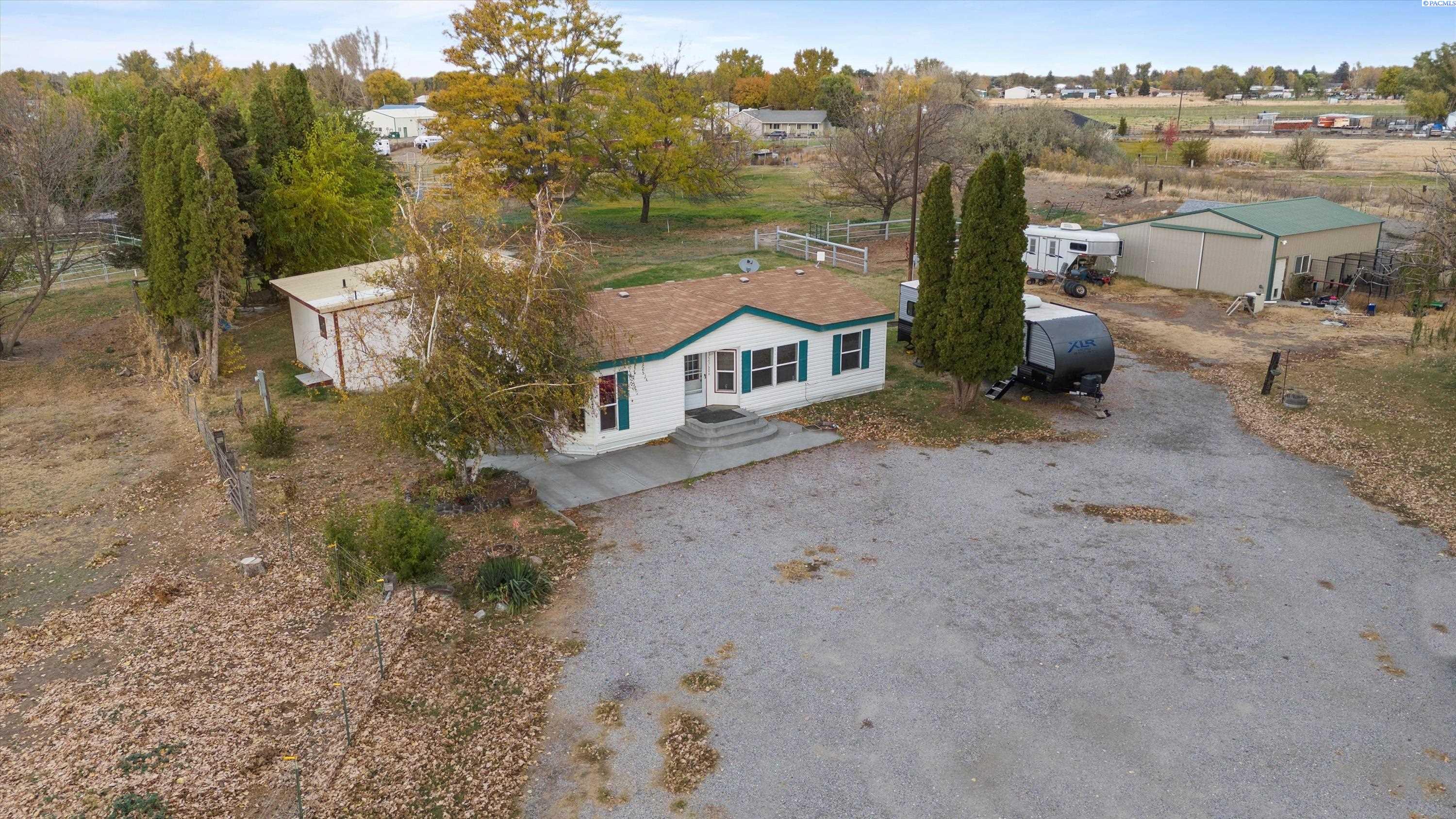 Photo 3 of Manufactured home for sale at 225606 E Walter Pr Se, Kennewick, WA 99337 | MLS# PAC293963 | Listing updated on 2026-07-14