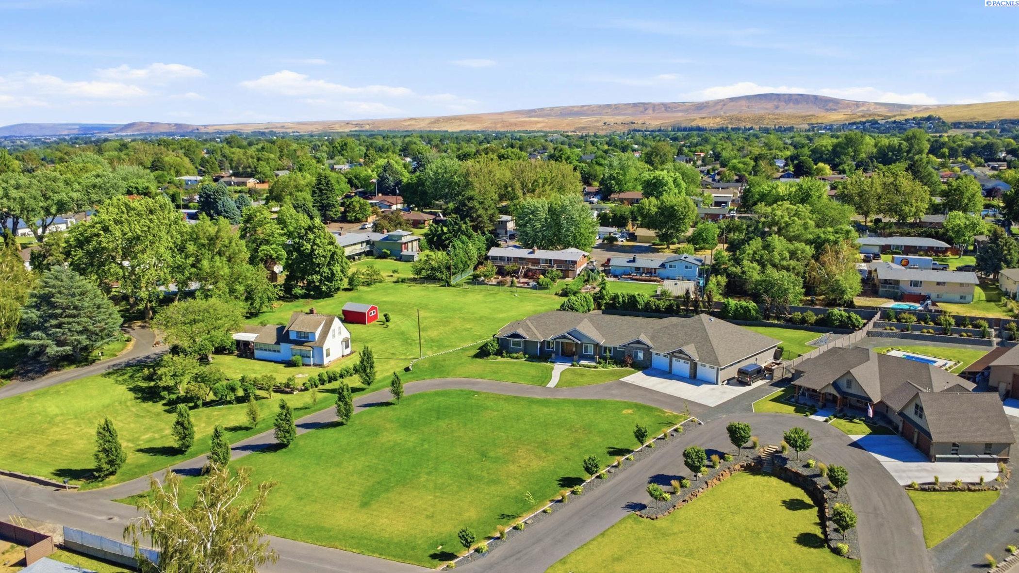 Photo 1 of Single family home for sale at 903 W 22nd Place, Kennewick, WA 99337 | MLS# PAC293994 | Listing updated on 2026-09-18