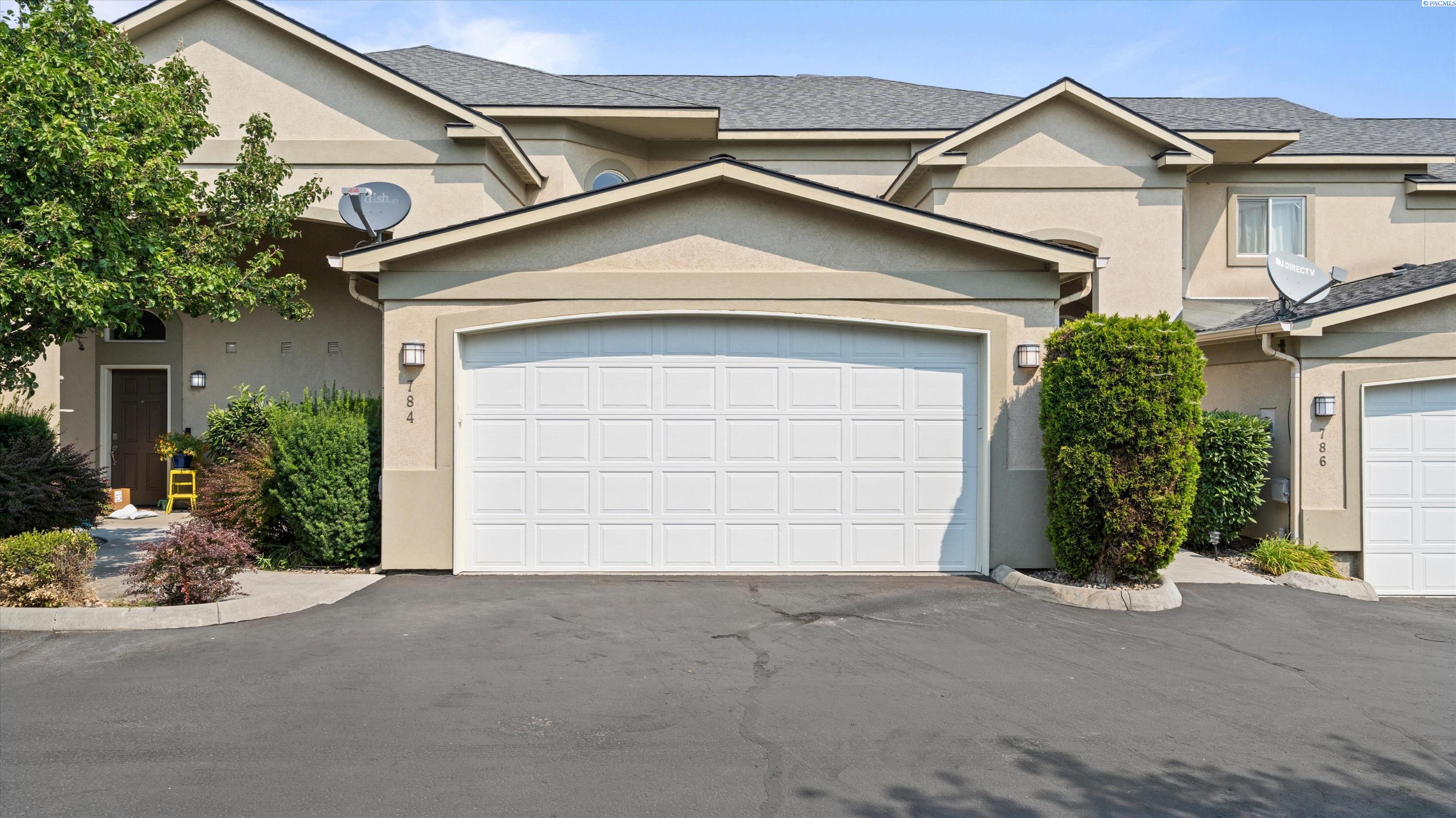 Townhouse for sale at 784 Canyon, Richland, WA 99352 | MLS# PAC293998