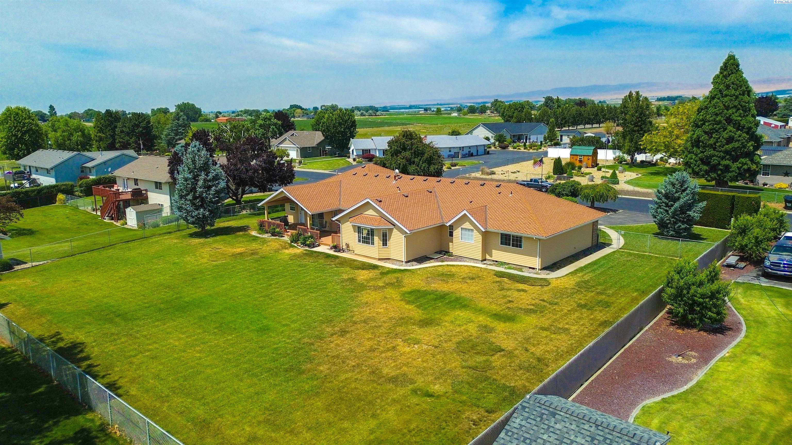 Photo 2 of Sale Pending at 50 Flagstone Ln, Sunnyside, WA 98944 | MLS# PAC294012 | Listing updated on 2026-09-19