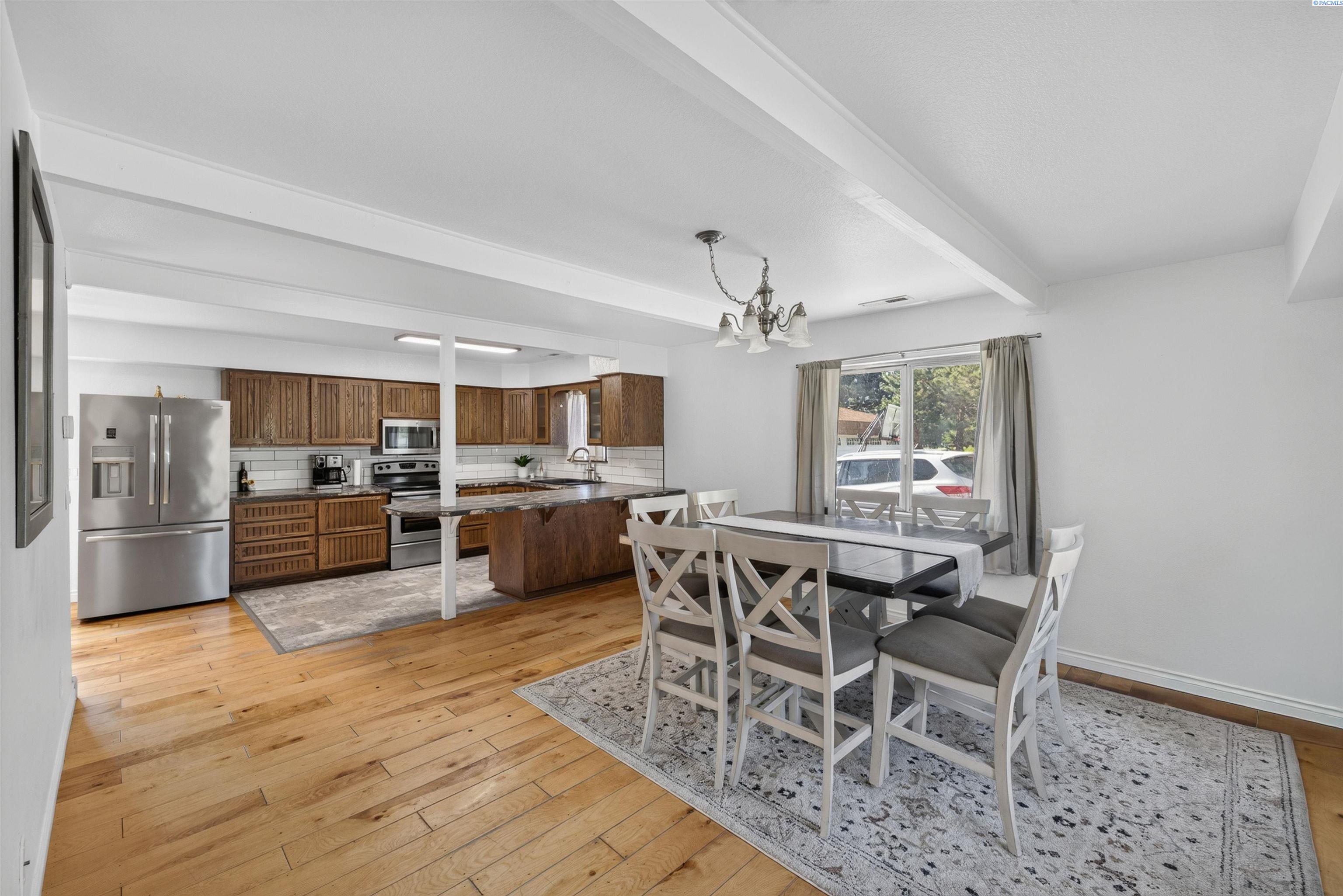 Photo 3 of Single family home for sale at 509 W Wagon Wheel Pr Nw, Benton City, WA 99320 | MLS# PAC294061 | Listing updated on 2026-09-11