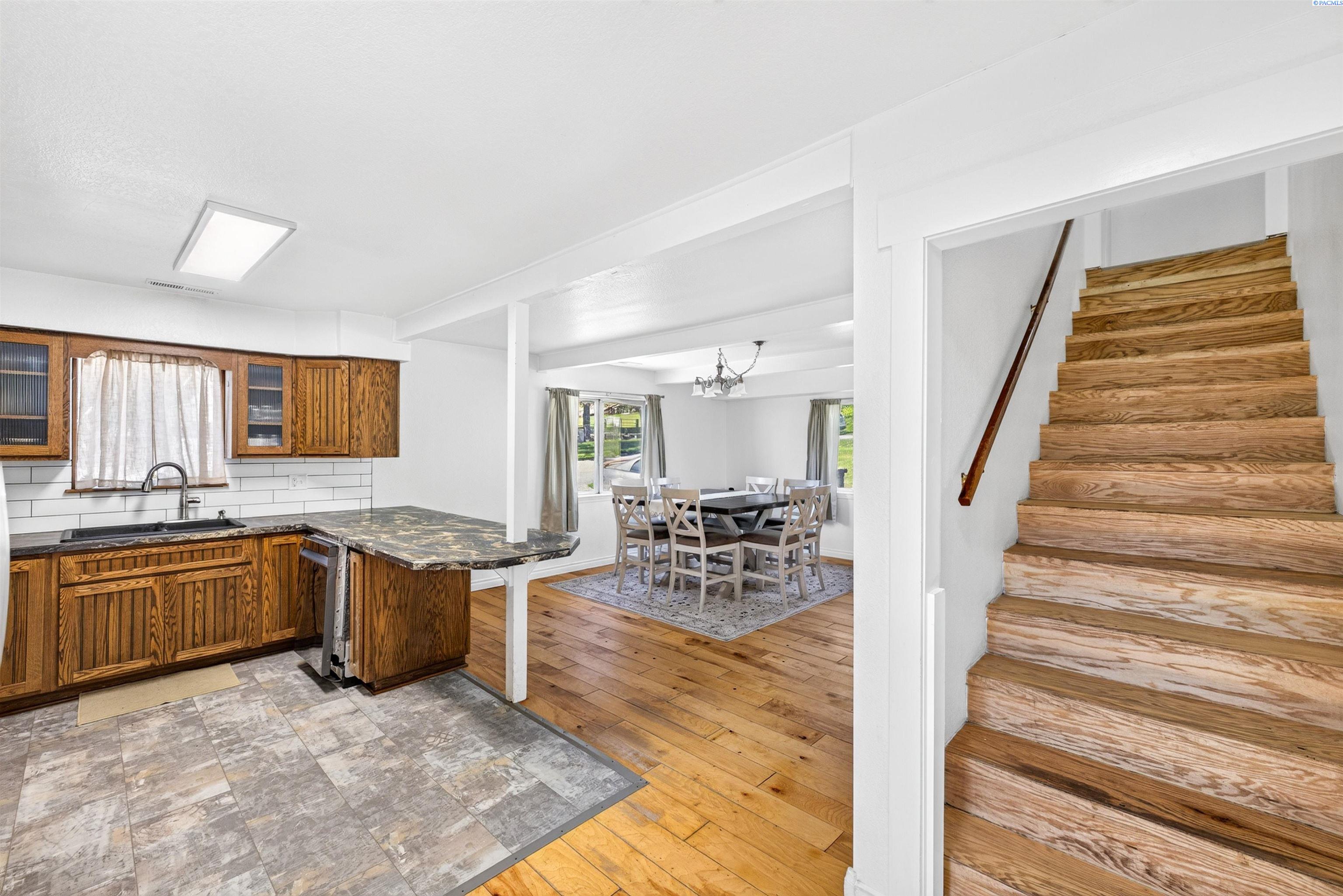 Photo 4 of Single family home for sale at 509 W Wagon Wheel Pr NW, Benton City, WA 99320 | MLS# PAC294061 | Listing updated on 2026-09-11