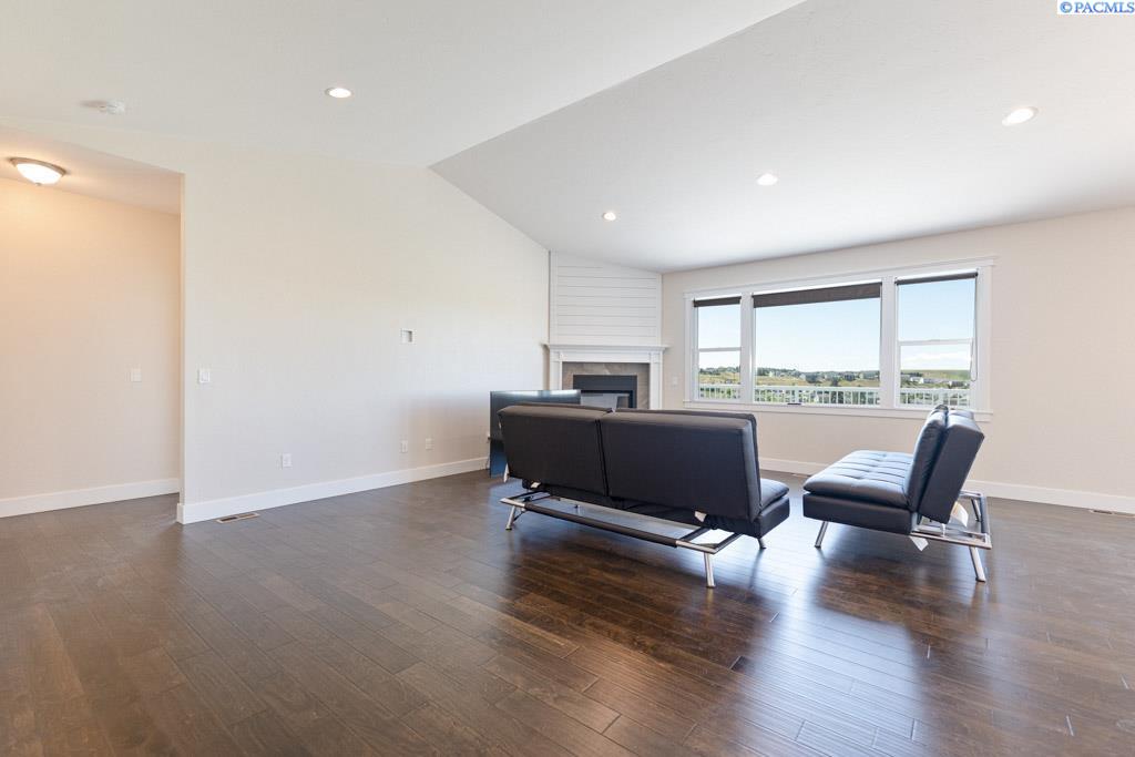Photo 4 of Condo for sale at 1505 SW Capri Ct, Pullman, WA 99163 | MLS# PAC294116 | Listing updated on 2026-06-25