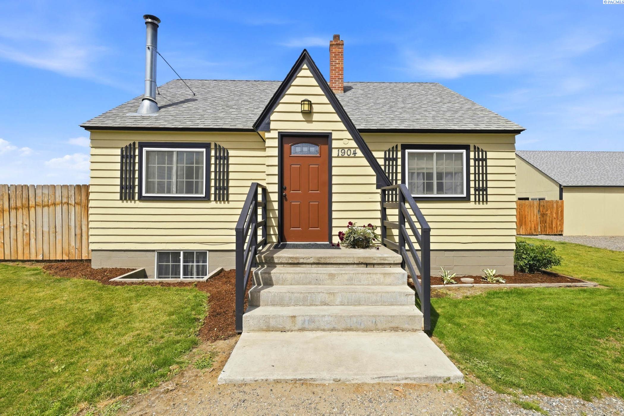 Photo 1 of Single family home for sale at 1904 Road 64, Pasco, WA 99301 | MLS# PAC294137 | Listing updated on 2026-10-02