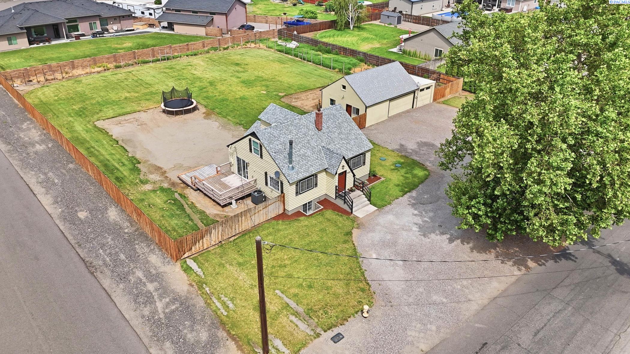 Photo 2 of Single family home for sale at 1904 Road 64, Pasco, WA 99301 | MLS# PAC294137 | Listing updated on 2026-10-02