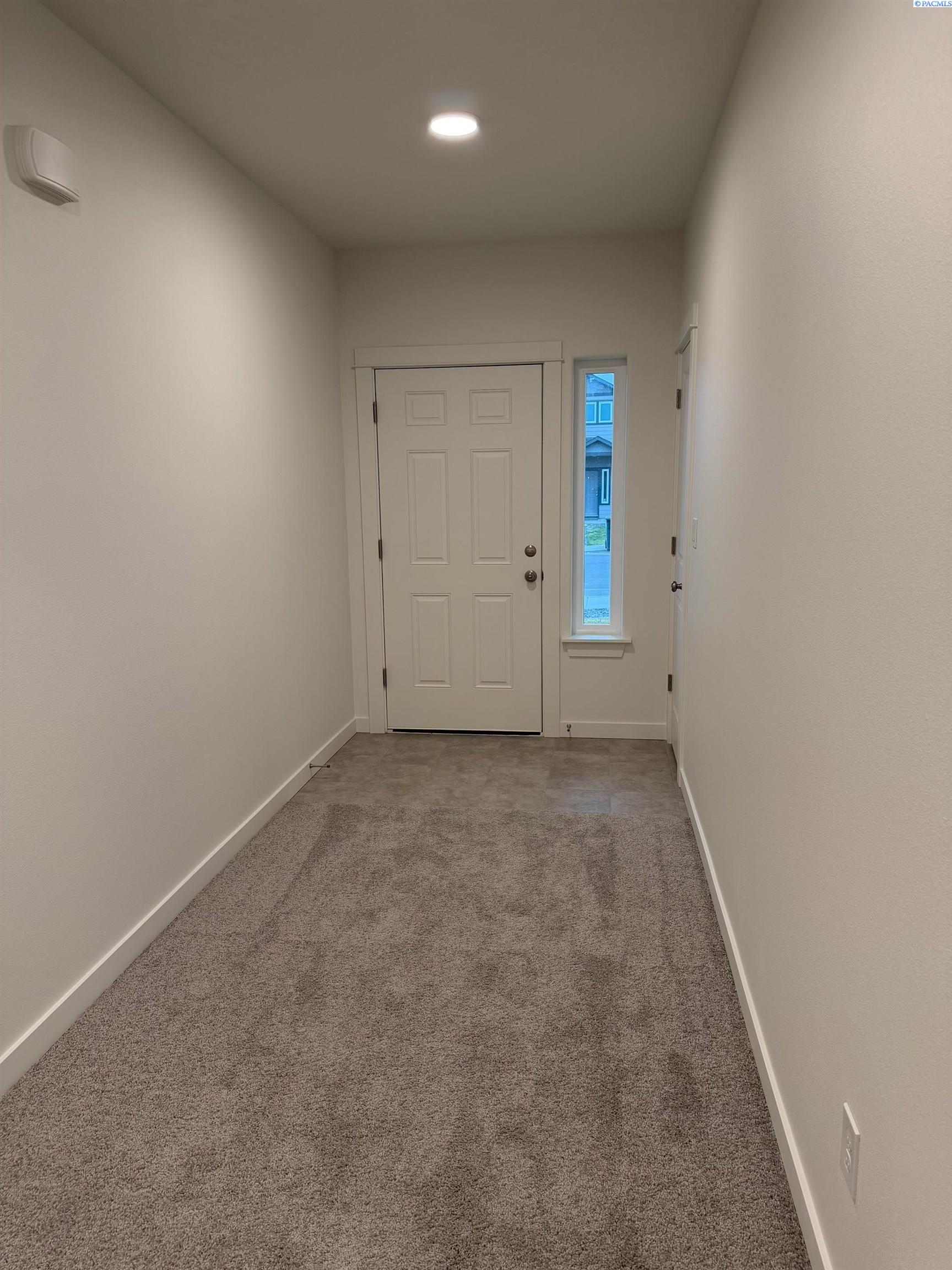 Photo 3 of Single family home for sale at 406 Lambert Ct, Grandview, WA 98930 | MLS# PAC294166 | Listing updated on 2026-08-21