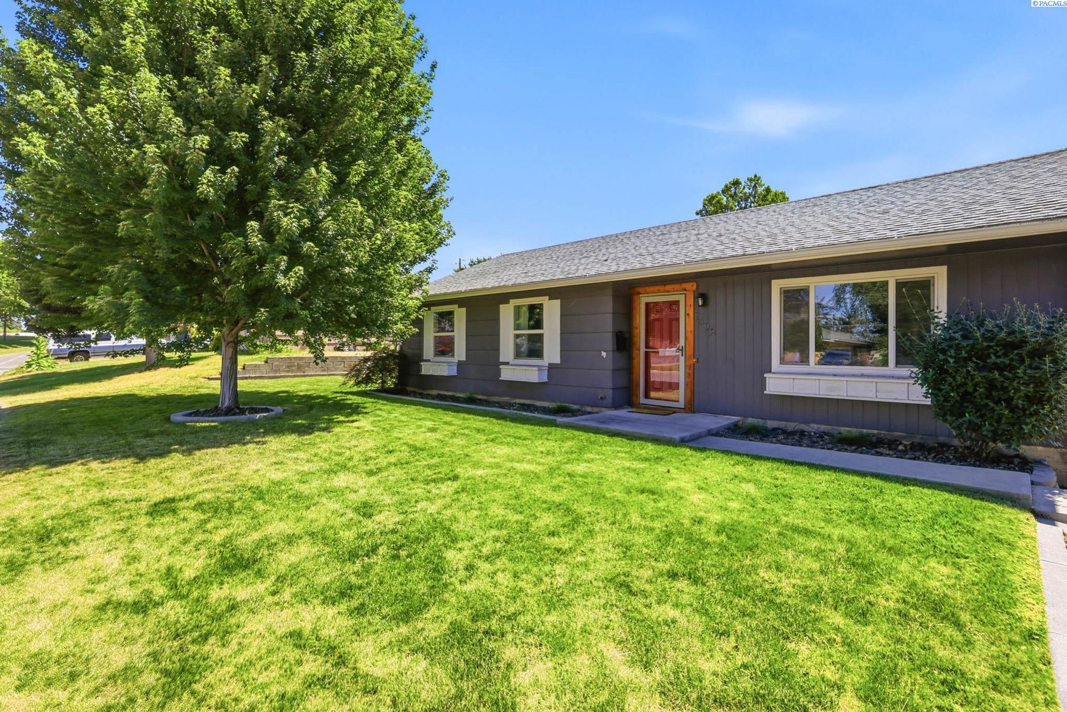 Photo 3 of Single family home for sale at 1502 Cottonwood Dr, Richland, WA 99354 | MLS# PAC294170 | Listing updated on 2026-09-19