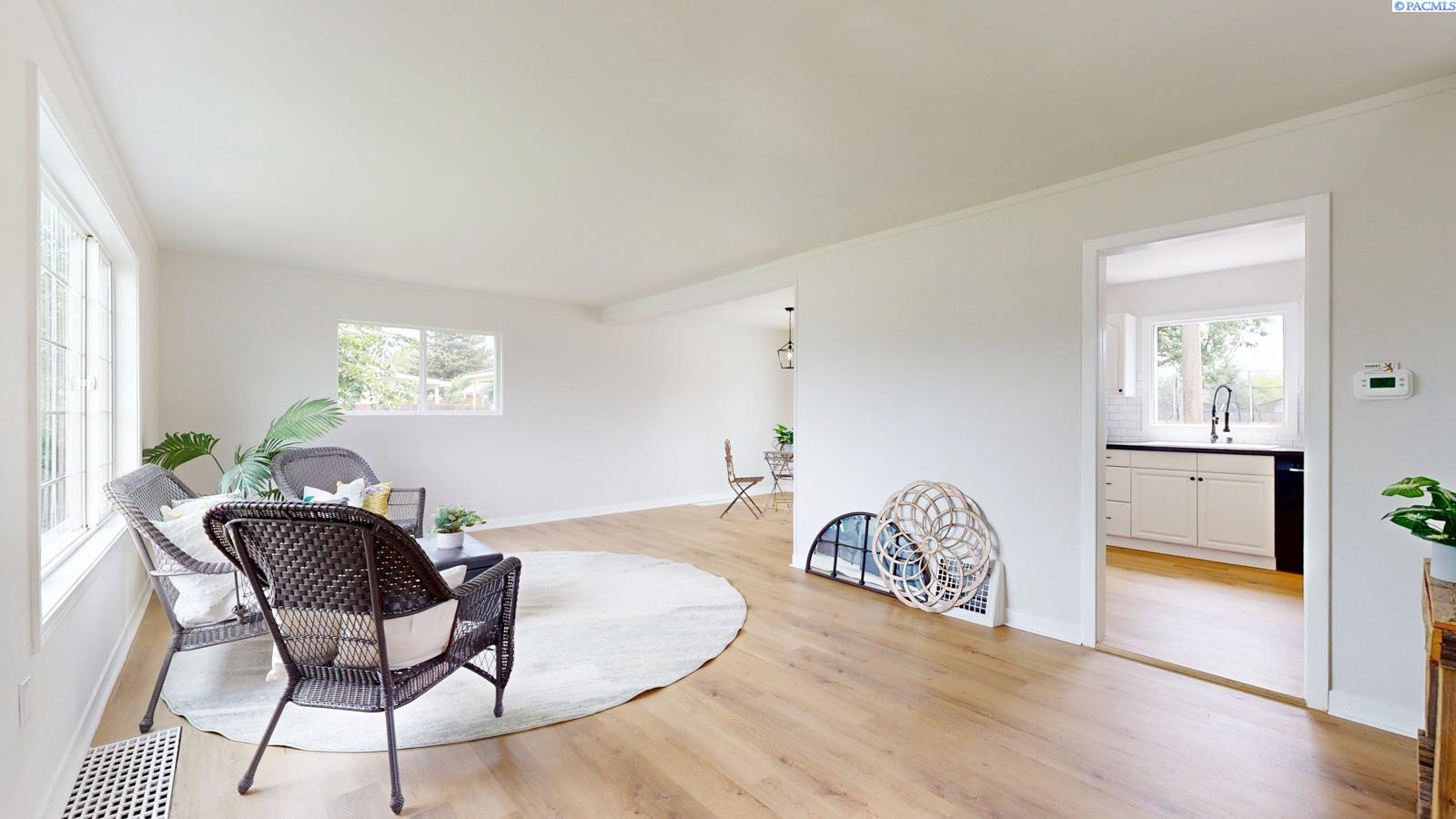 Photo 3 of Single family home for sale at 709 Comstock St, Richland, WA 99352 | MLS# PAC294178 | Listing updated on 2026-08-25