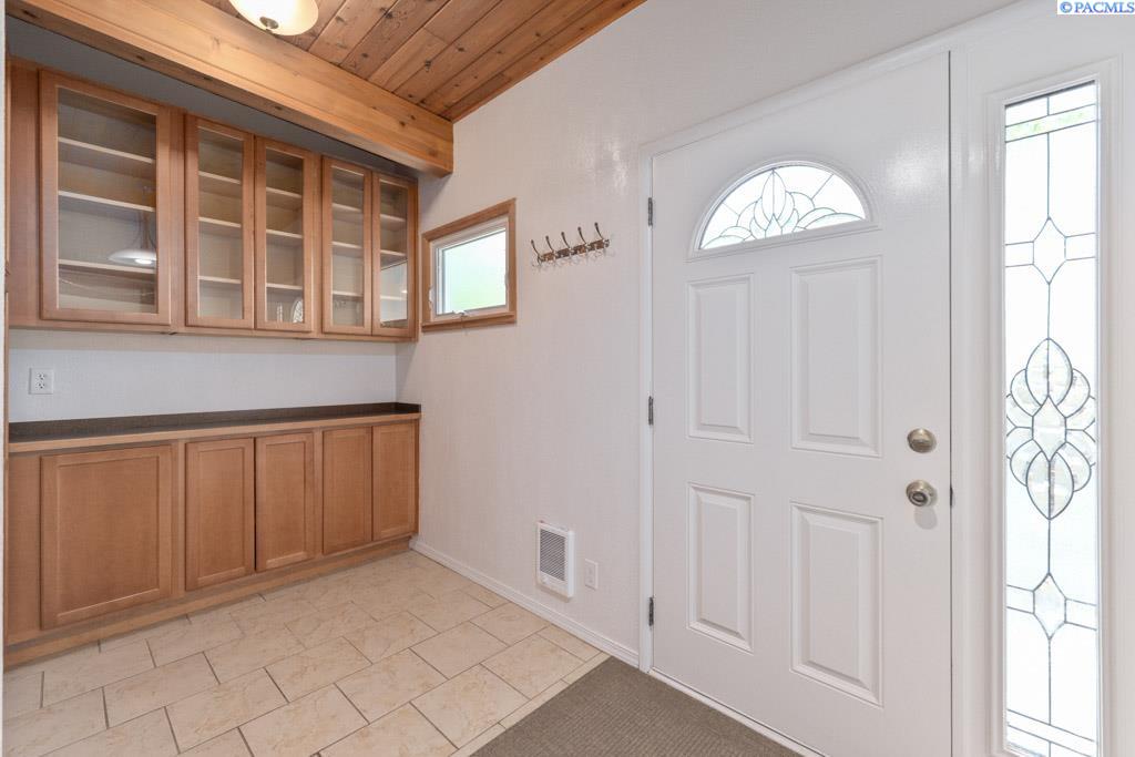Photo 3 of Single family home for sale at 1640 NE Upper Dr, Pullman, WA 99163 | MLS# PAC294179 | Listing updated on 2026-08-19