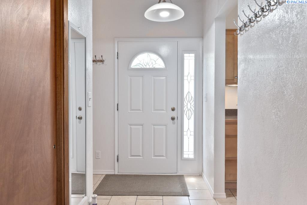 Photo 3 of Single family home for sale at 1640 Ne Upper Dr, Pullman, WA 99163 | MLS# PAC294179 | Listing updated on 2026-08-19