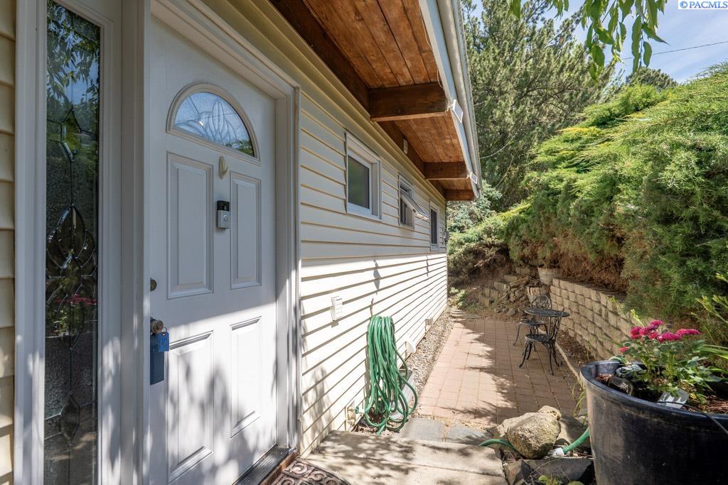 Photo 2 of Single family home for sale at 1640 Ne Upper Dr, Pullman, WA 99163 | MLS# PAC294179 | Listing updated on 2026-08-19