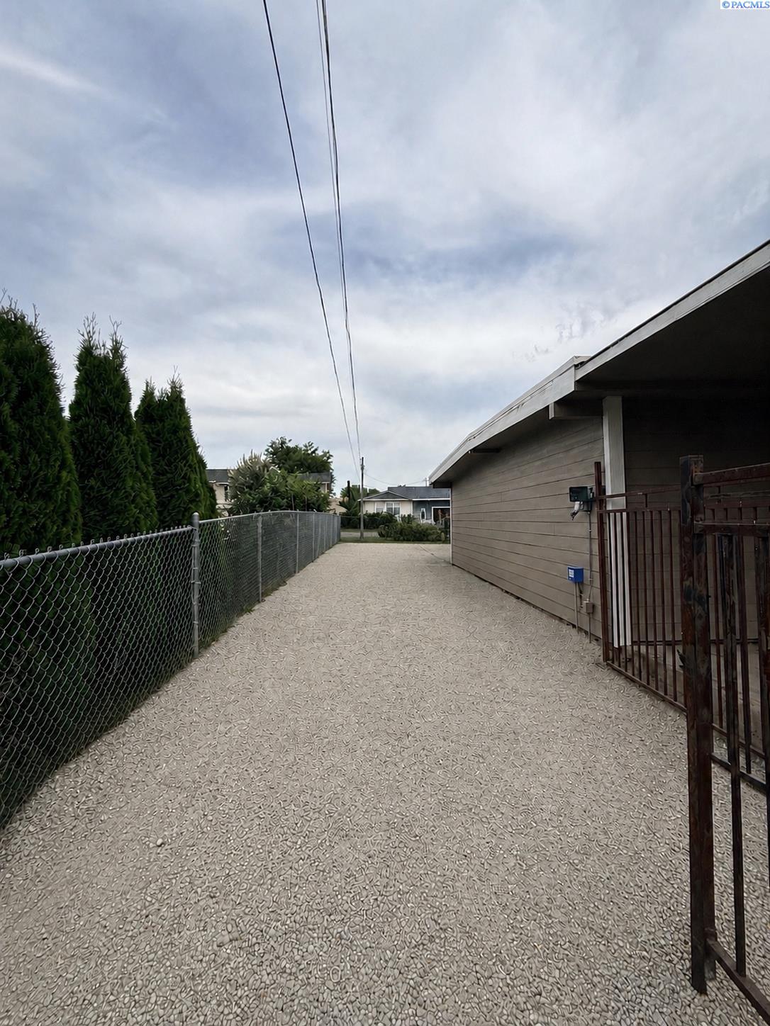 Photo 3 of Single family home for sale at 1312 S Hawthorne, Kennewick, WA 99337 | MLS# PAC294187 | Listing updated on 2026-09-09