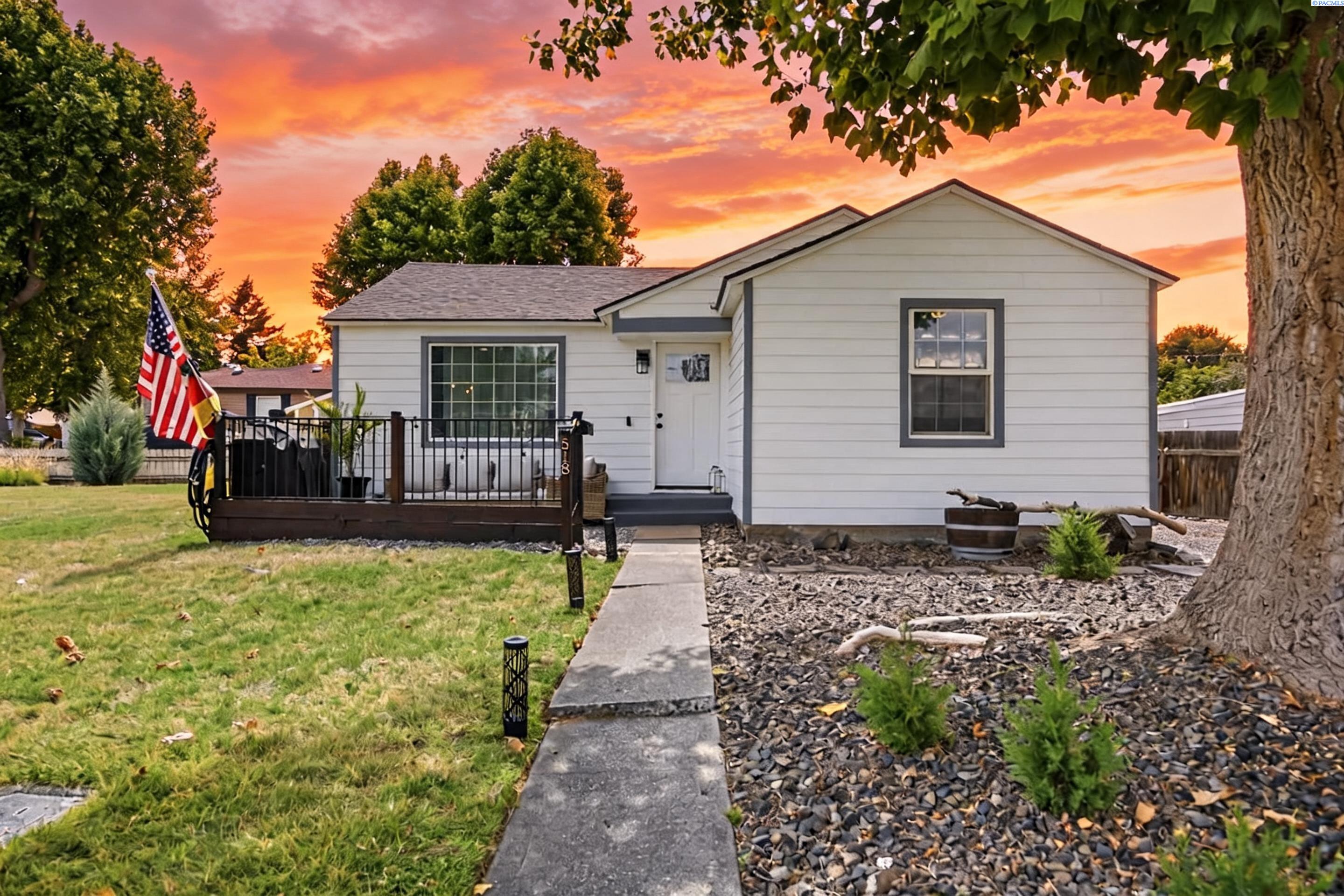 Photo 2 of Single family home for sale at 518 S Zillah St, Kennewick, WA 99336 | MLS# PAC294193 | Listing updated on 2026-10-06