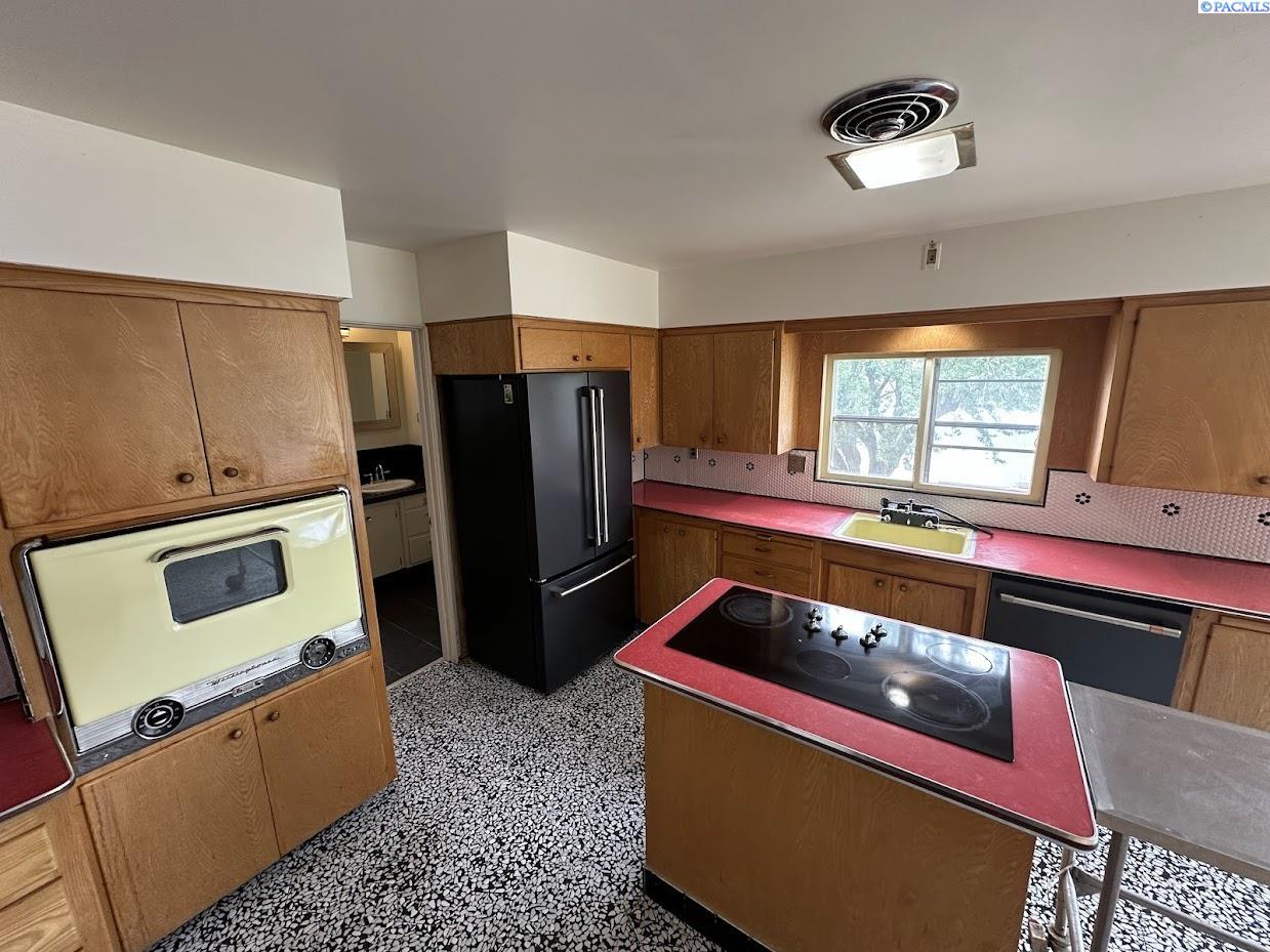 Photo 4 of Multi family home for sale at 419 E Upper A, Colfax, WA 99111 | MLS# PAC294224 | Listing updated on 2026-09-22