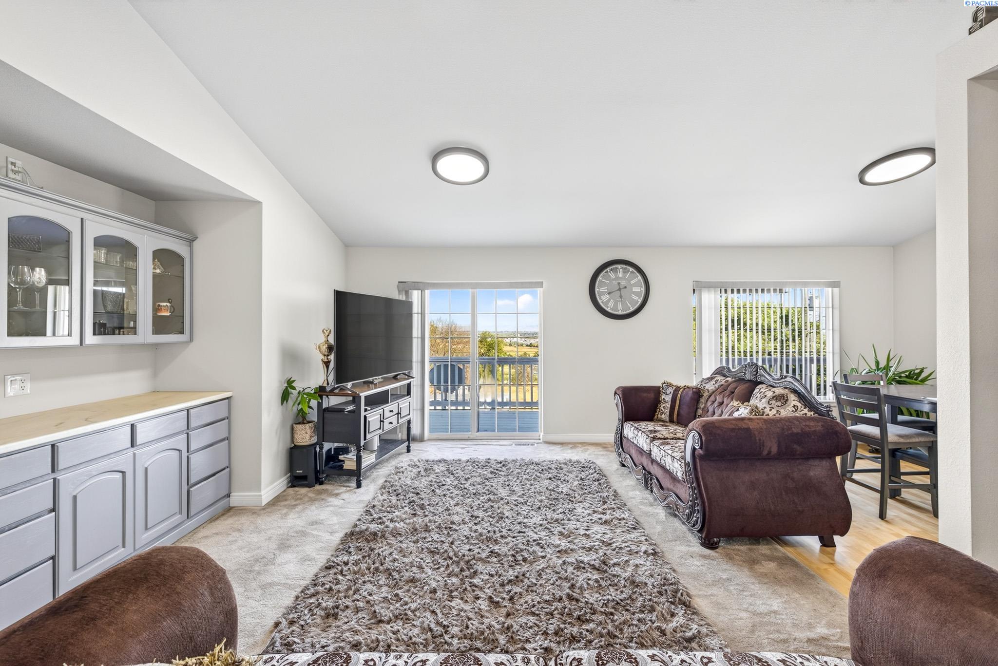 Photo 4 of Single family home for sale at 934 W Riverside Ave, Sunnyside, WA 98944 | MLS# PAC294250 | Listing updated on 2026-06-30