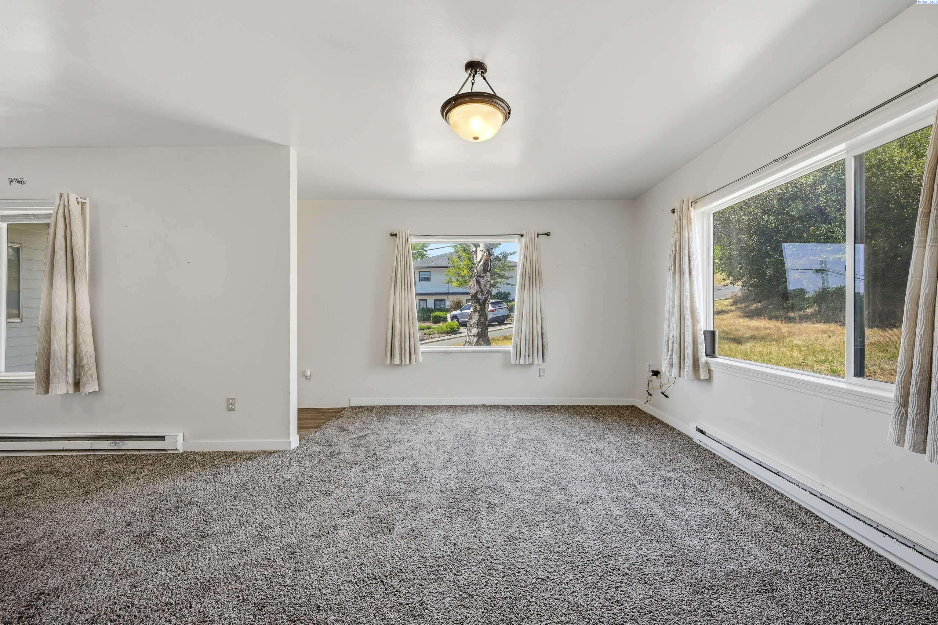Photo 3 of House for sale at 220 N Bridge St, Palouse, WA 99161 | MLS# PAC294289 | Listing updated on 2026-09-06