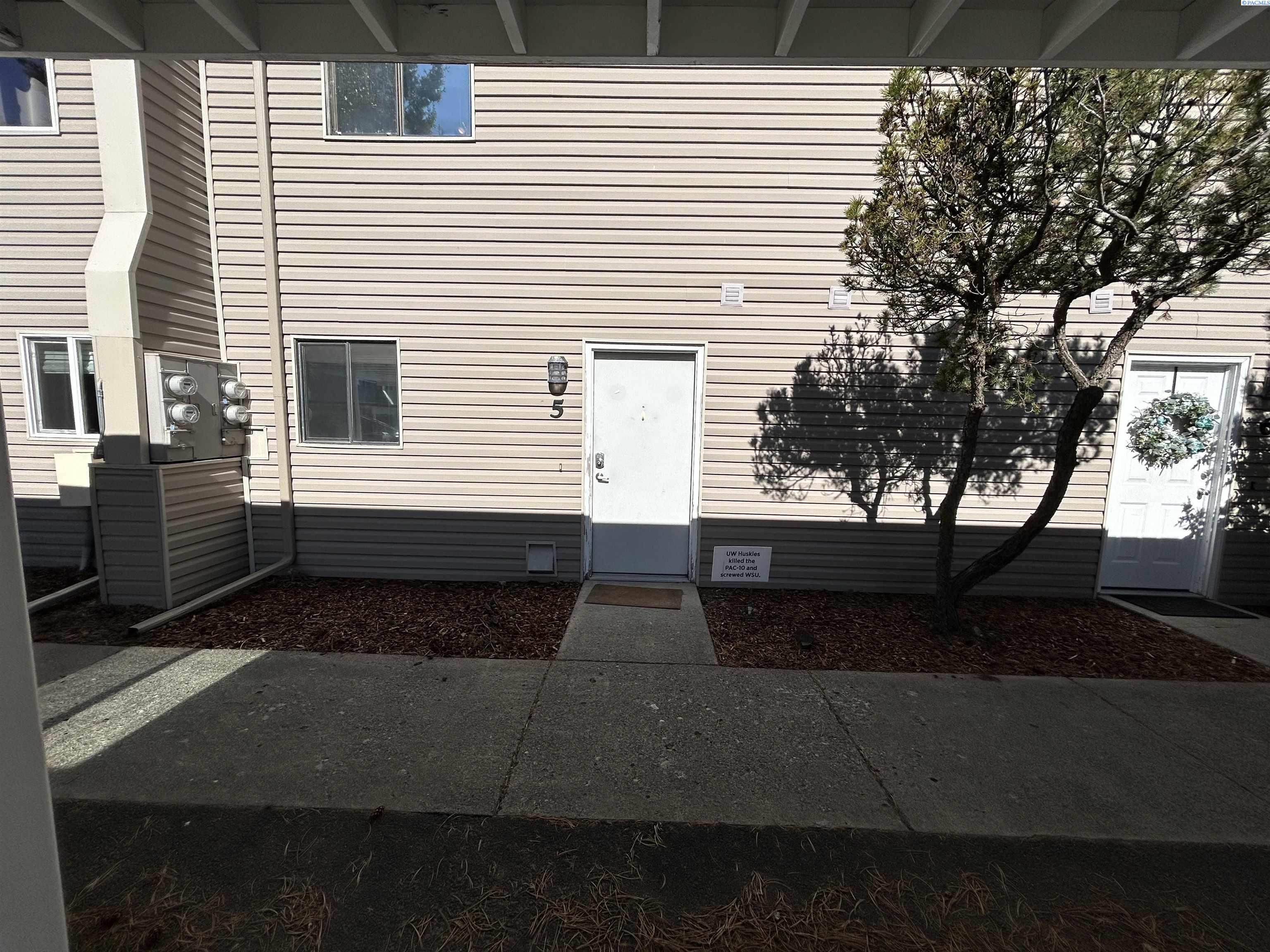 Photo 1 of Condo for sale at 2005 Ne Terre View Dr, Pullman, WA 99163 | MLS# PAC294290 | Listing updated on 2026-09-02