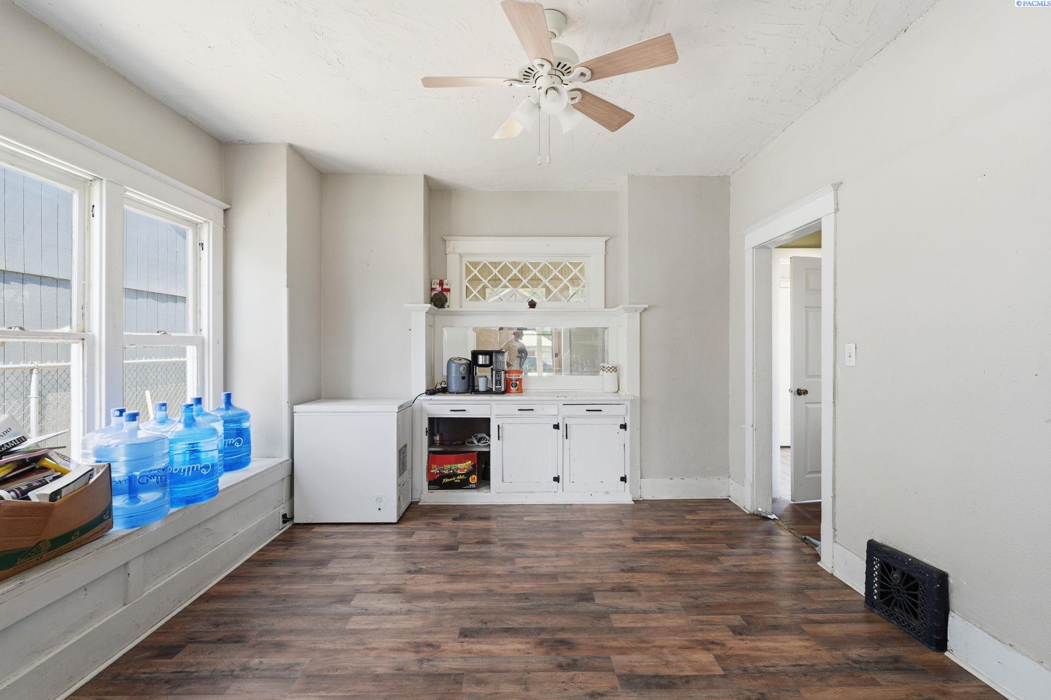 Photo 4 of Single family home for sale at 307 W Bonneville St, Pasco, WA 99301 | MLS# PAC294304 | Listing updated on 2026-09-16