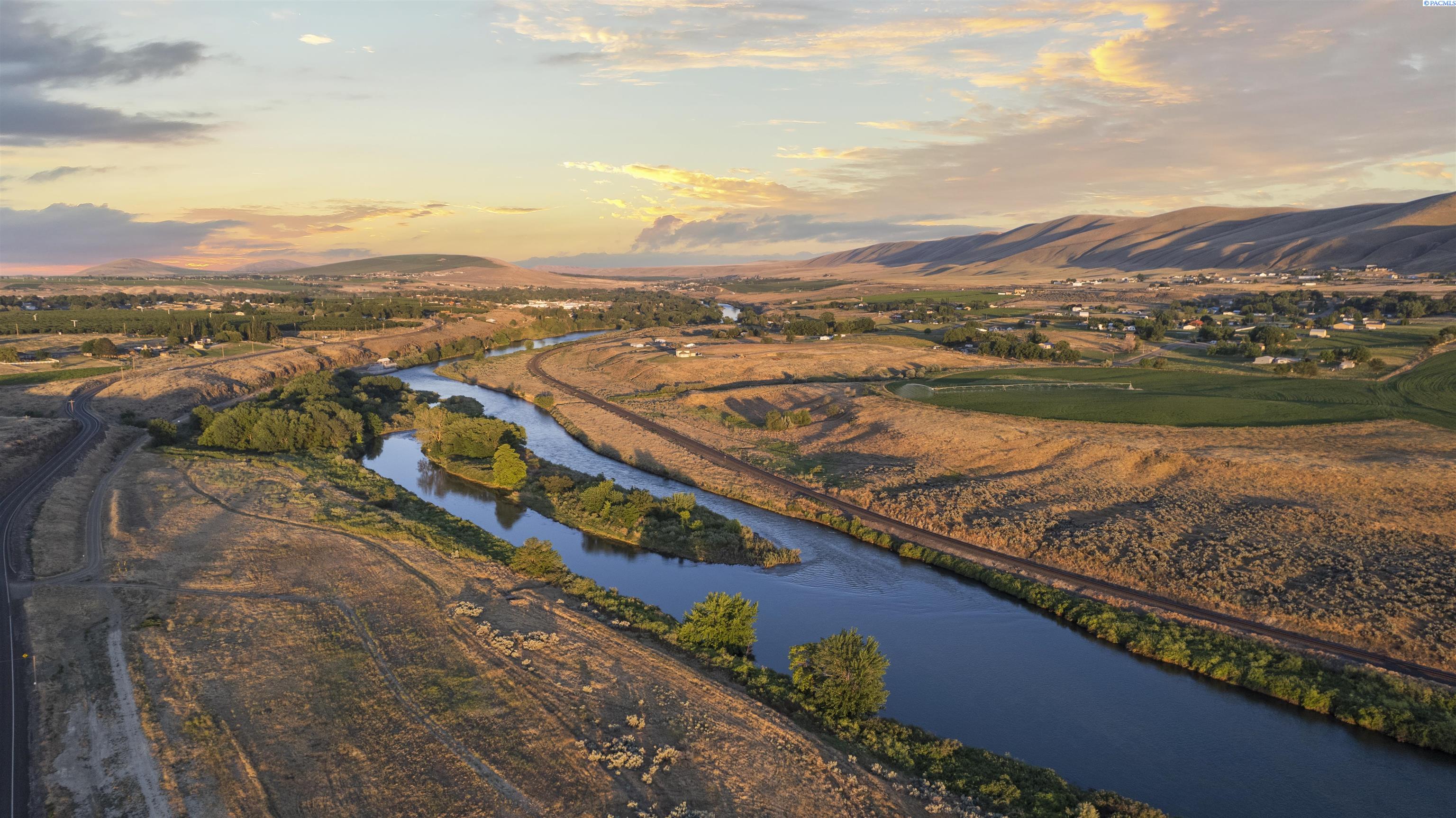 Photo 2 of Land for sale at 15649 W Old Inland Empire Hwy [lot 11], Benton City, WA 99320 | MLS# PAC294352 | Listing updated on 2026-09-25