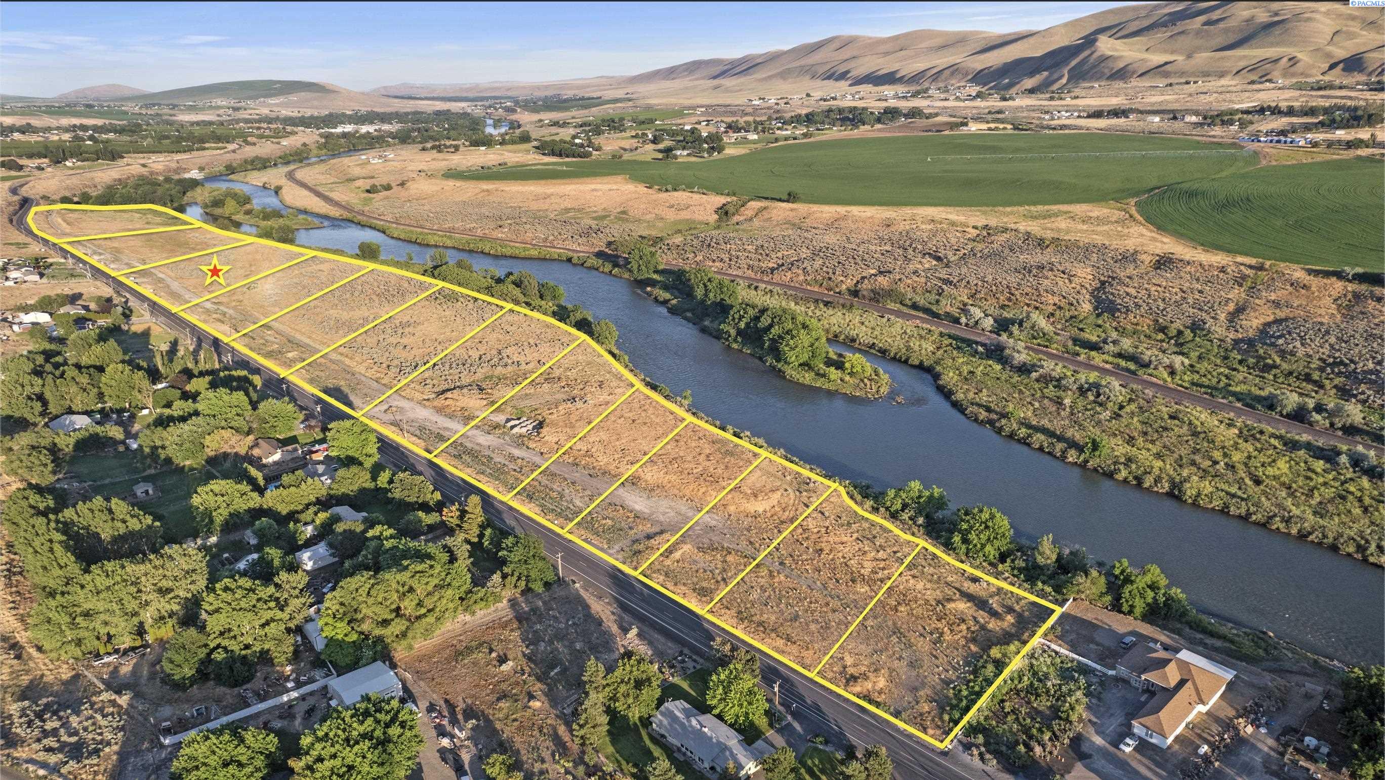 Land for sale at 15649 W Old Inland Empire Hwy [lot 11], Benton City, WA 99320 | MLS# PAC294352