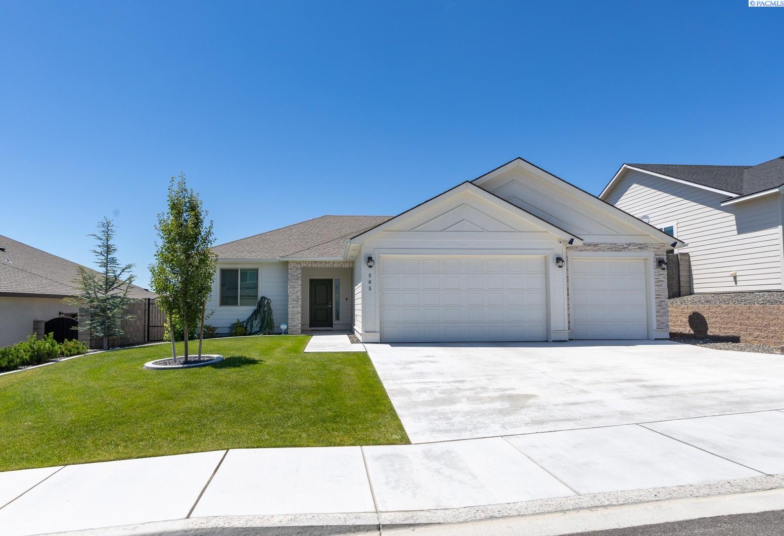 Photo 1 of Single family home for sale at 585 Lazio Way, Richland, WA 99352 | MLS# PAC294367 | Listing updated on 2026-07-23