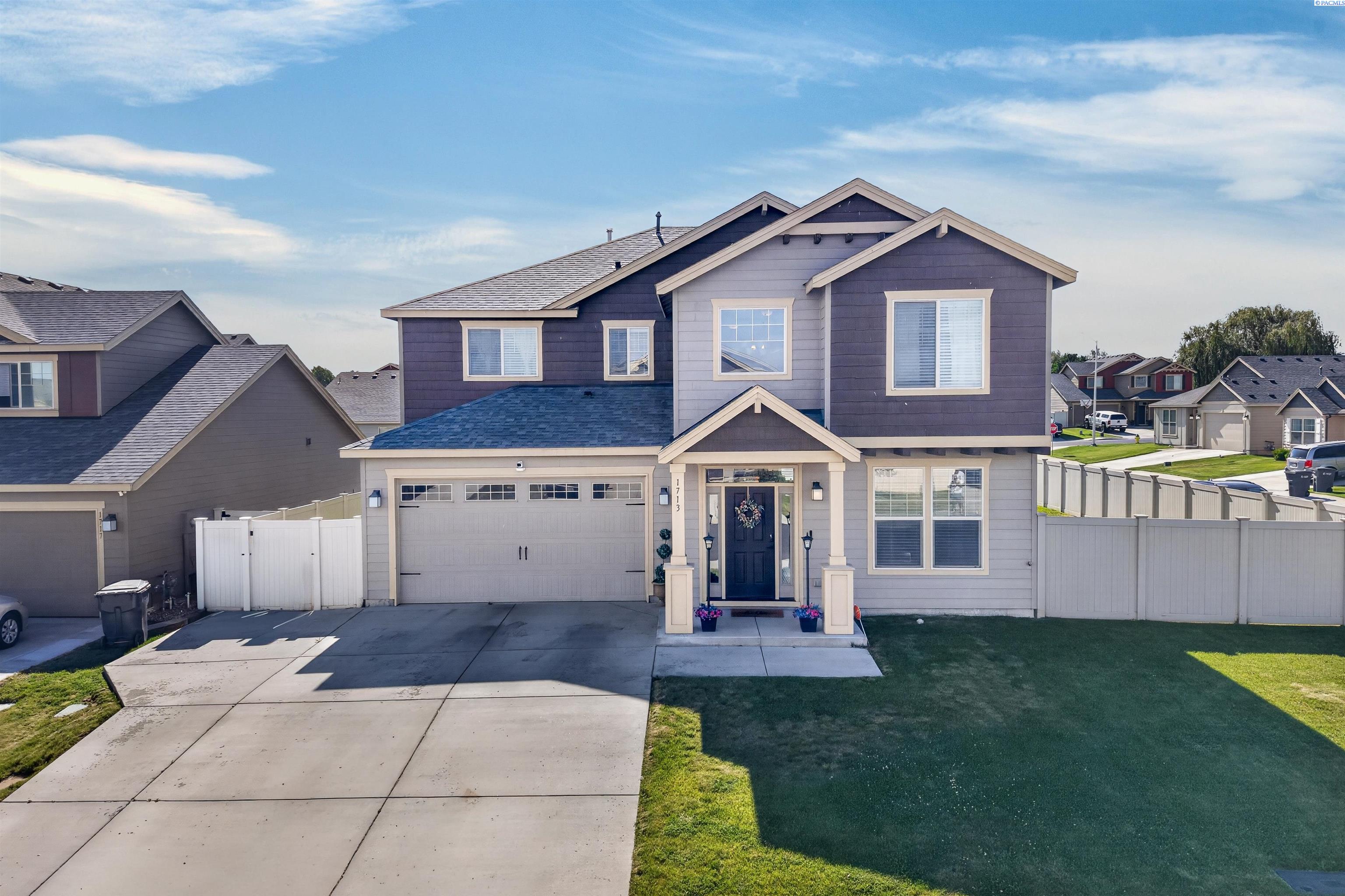 Photo 1 of Single family home for sale at 1713 Liberty Ln, Sunnyside, WA 98944 | MLS# PAC294387 | Listing updated on 2026-07-24
