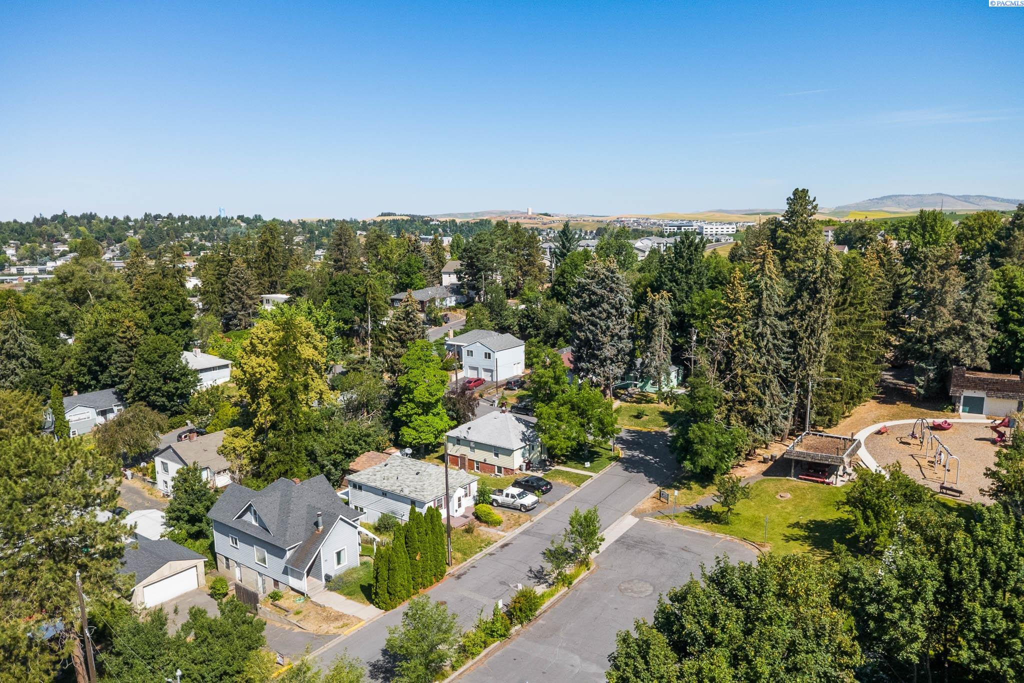 Photo 3 of Single family home for sale at 1320 NE Mcgee, Pullman, WA 99163 | MLS# PAC294389 | Listing updated on 2026-10-03