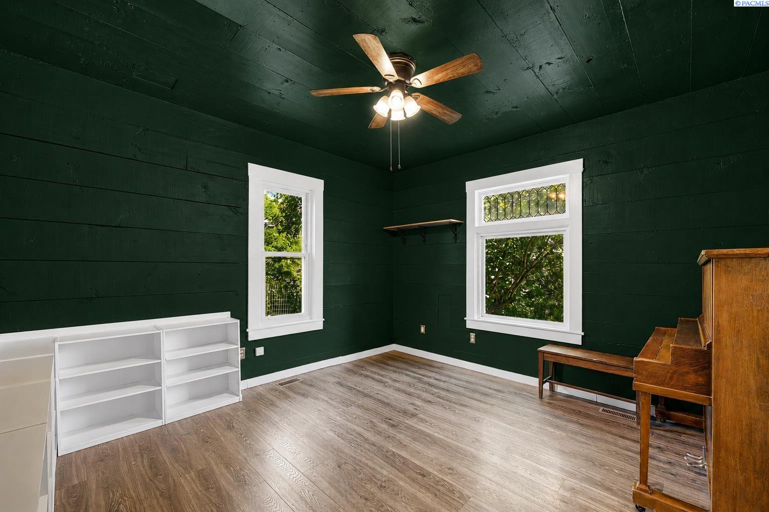 Photo 4 of Single family home for sale at 213 N West St, Colfax, WA 99111 | MLS# PAC294427 | Listing updated on 2026-10-02