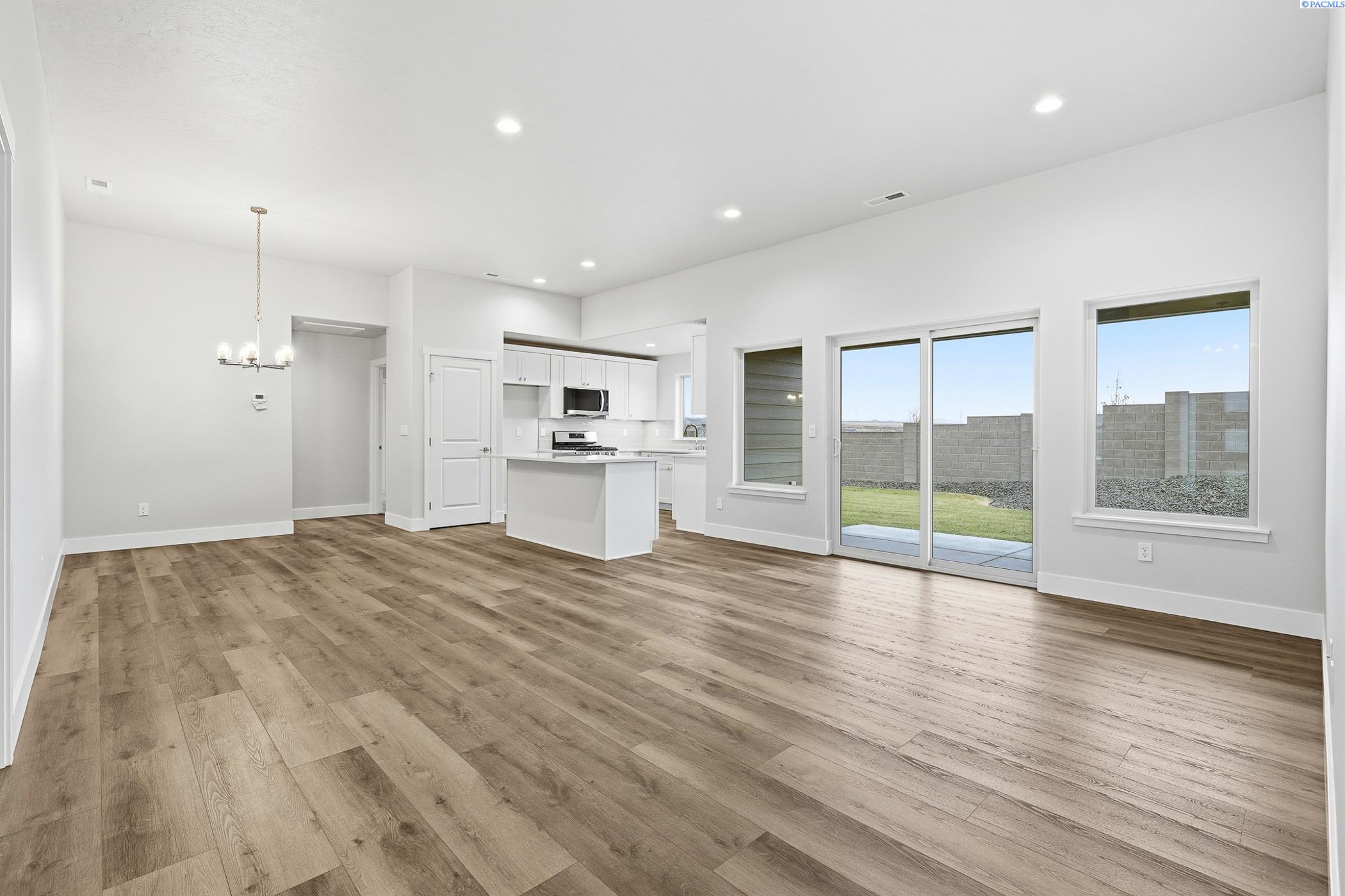 Photo 3 of Single family home for sale at 2888 S Roosevelt St, Kennewick, WA 99338 | MLS# PAC294475 | Listing updated on 2026-08-27