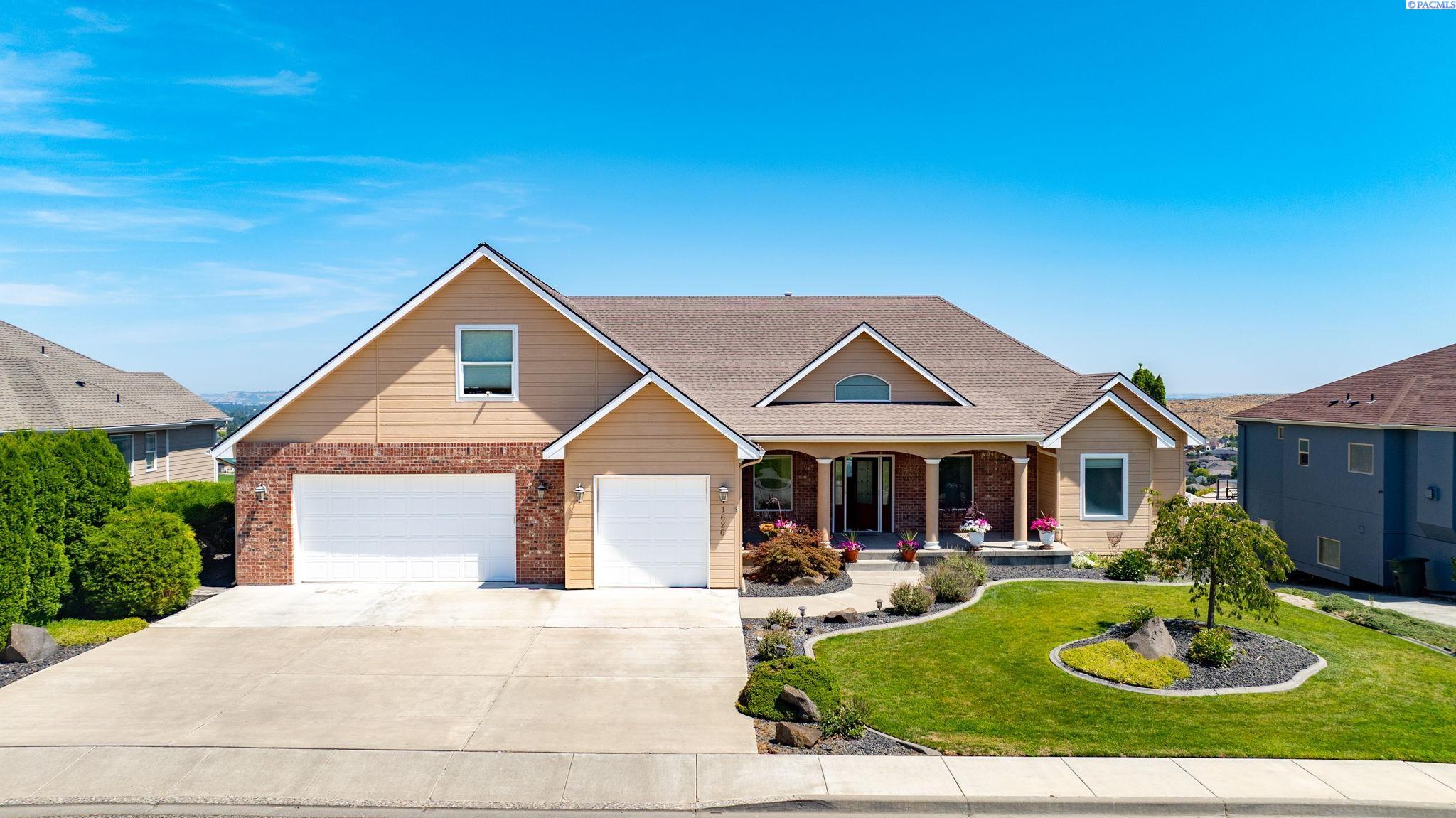 Photo 2 of Single family home for sale at 1626 Meadow Hills Dr, Richland, WA 99352 | MLS# PAC294510 | Listing updated on 2026-08-05