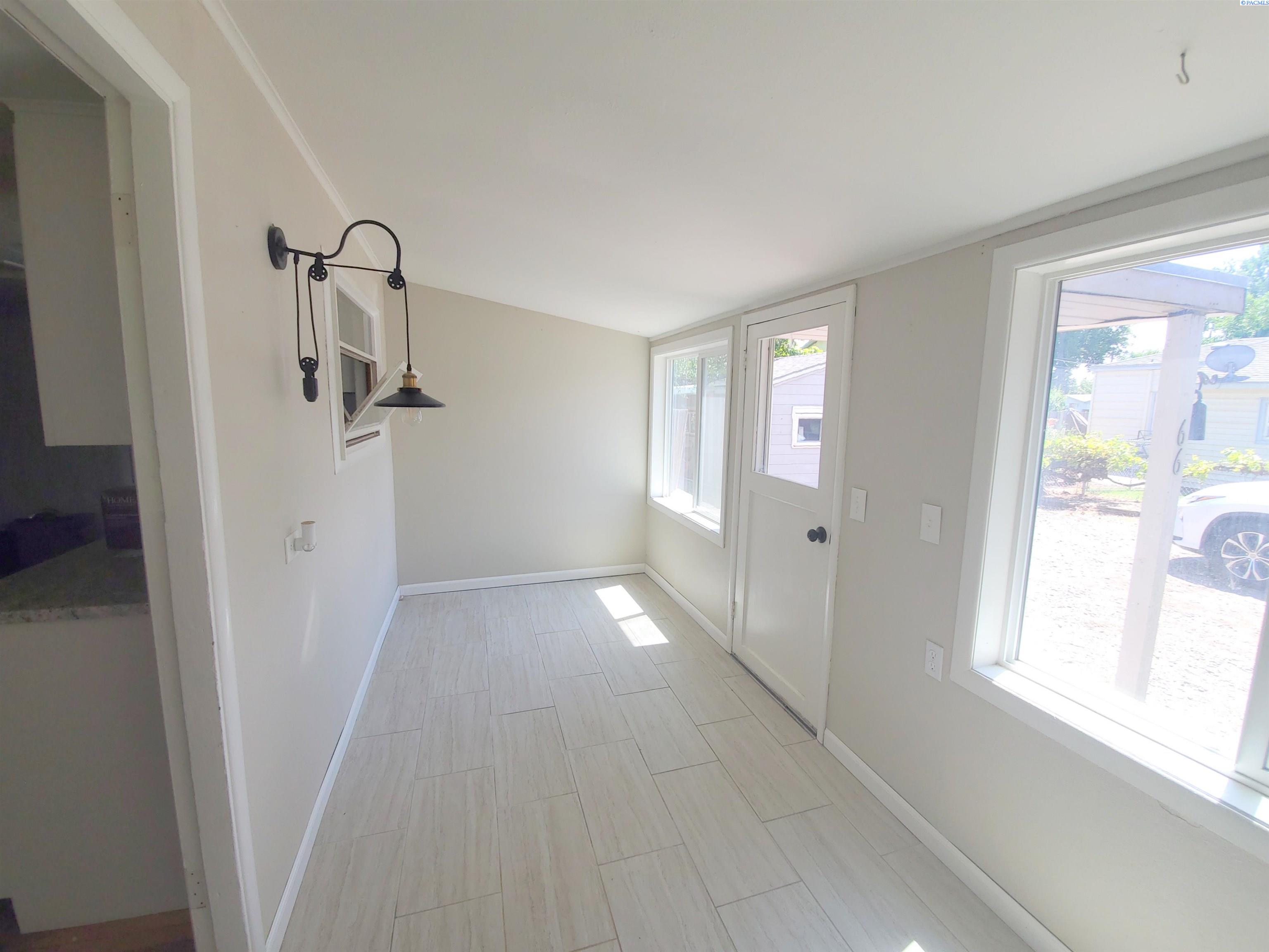 Photo 3 of Single family home for sale at 966 North 59th, West Richland, WA 99353 | MLS# PAC294572 | Listing updated on 2026-09-01