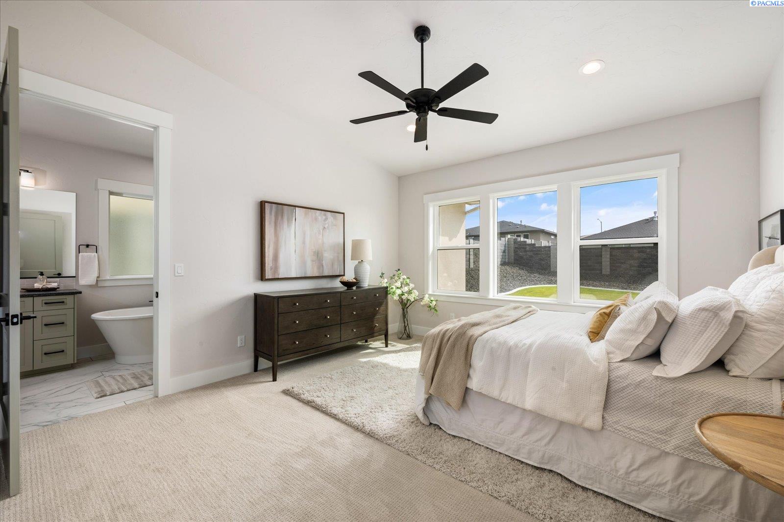 Photo 3 of Single family home for sale at 2354 Waterhill Ave, Richland, WA 99352 | MLS# PAC294599 | Listing updated on 2026-10-10