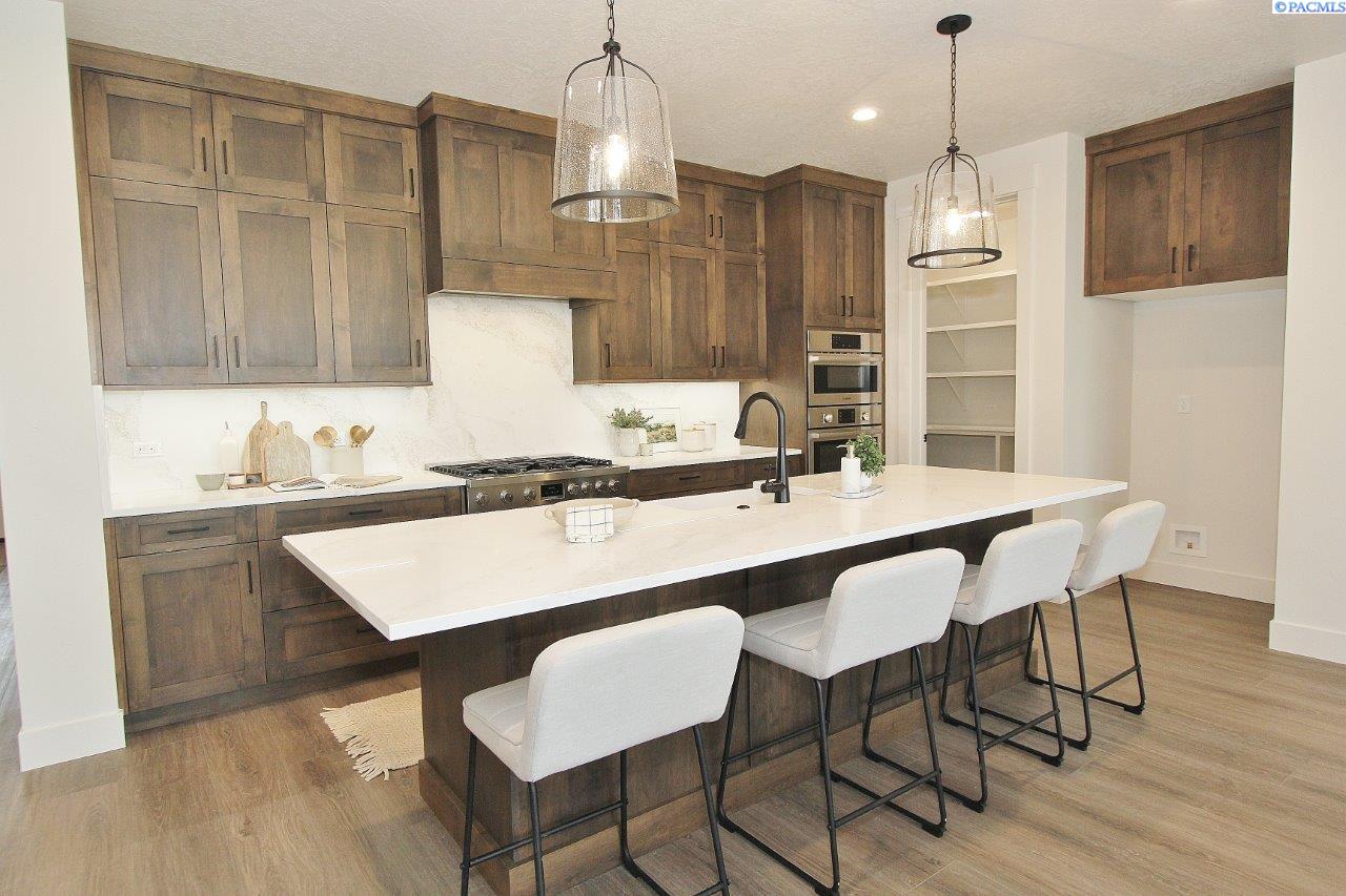 Photo 3 of Single family home for sale at 713 Cortona Way, Richland, WA 99352 | MLS# PAC294601 | Listing updated on 2026-10-13