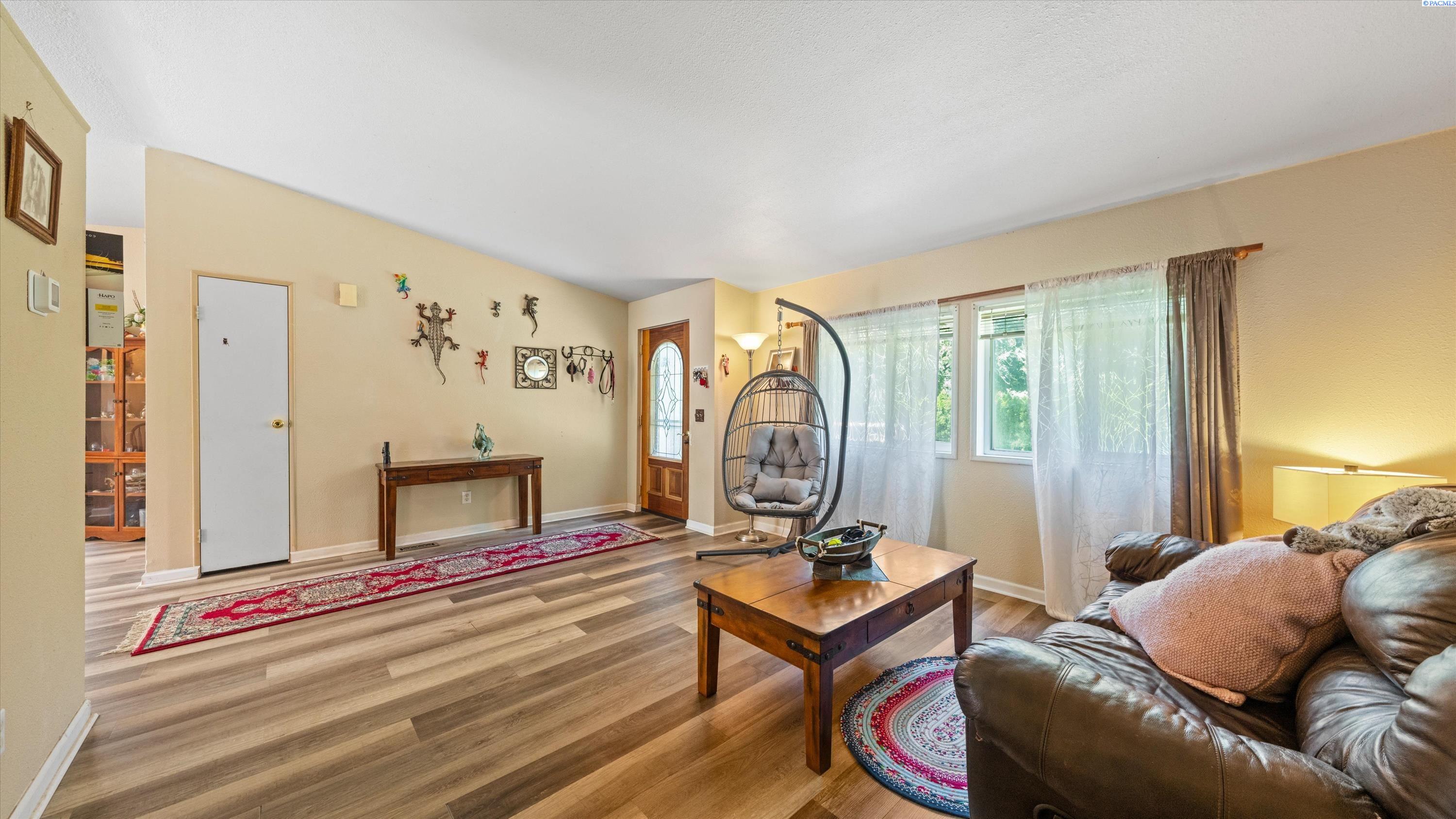 Photo 3 of Manufactured home for sale at 1011 Babs Ave, Benton City, WA 99320 | MLS# PAC294608 | Listing updated on 2026-07-21