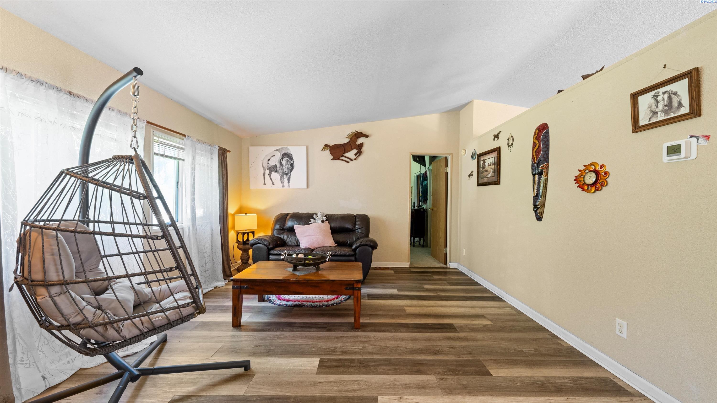 Photo 3 of Manufactured home for sale at 1011 Babs Ave, Benton City, WA 99320 | MLS# PAC294608 | Listing updated on 2026-07-21