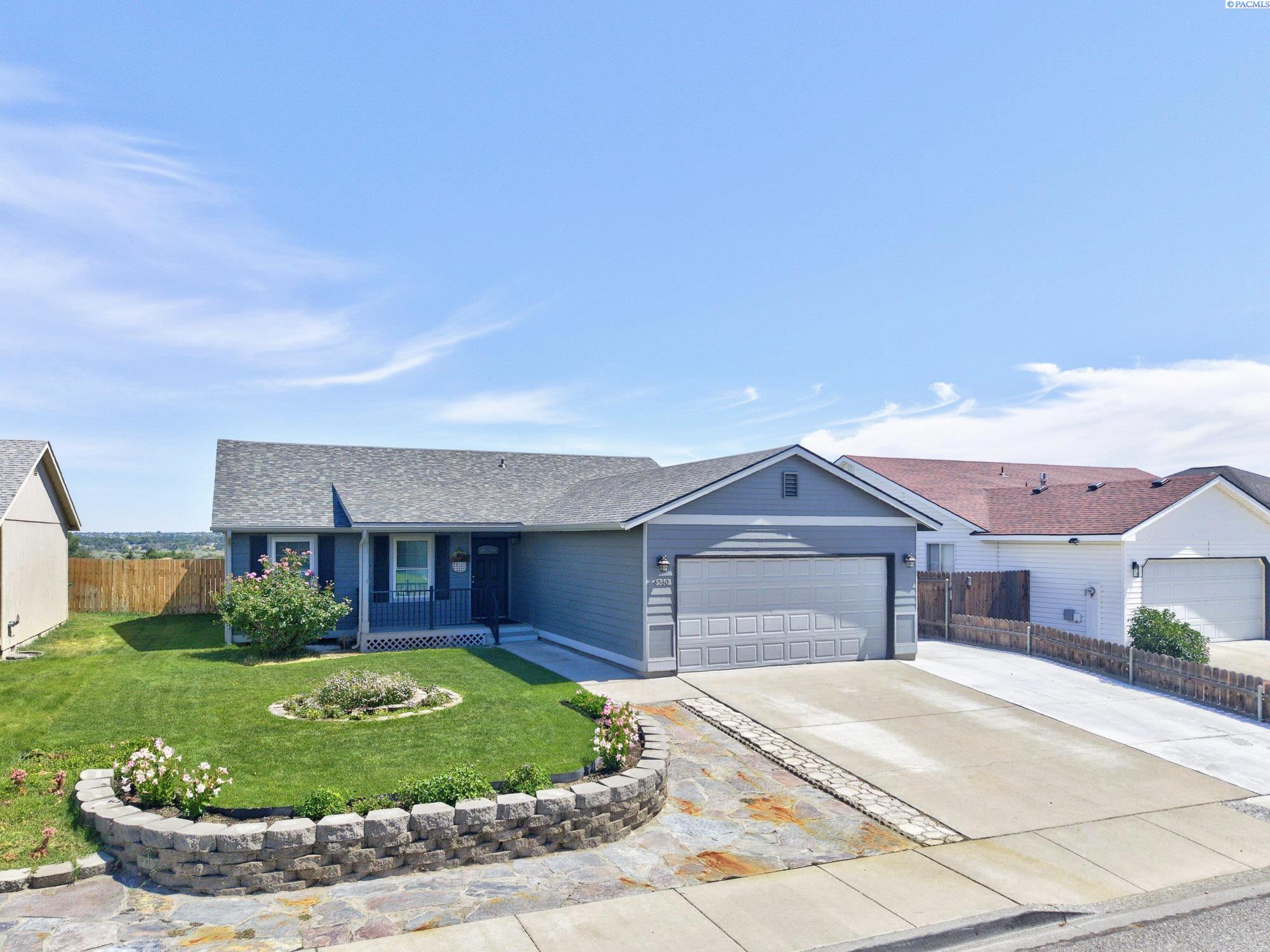 Photo 2 of Single family home for sale at 8560 W Canyon Ave, Kennewick, WA 99336 | MLS# PAC294613 | Listing updated on 2026-08-15