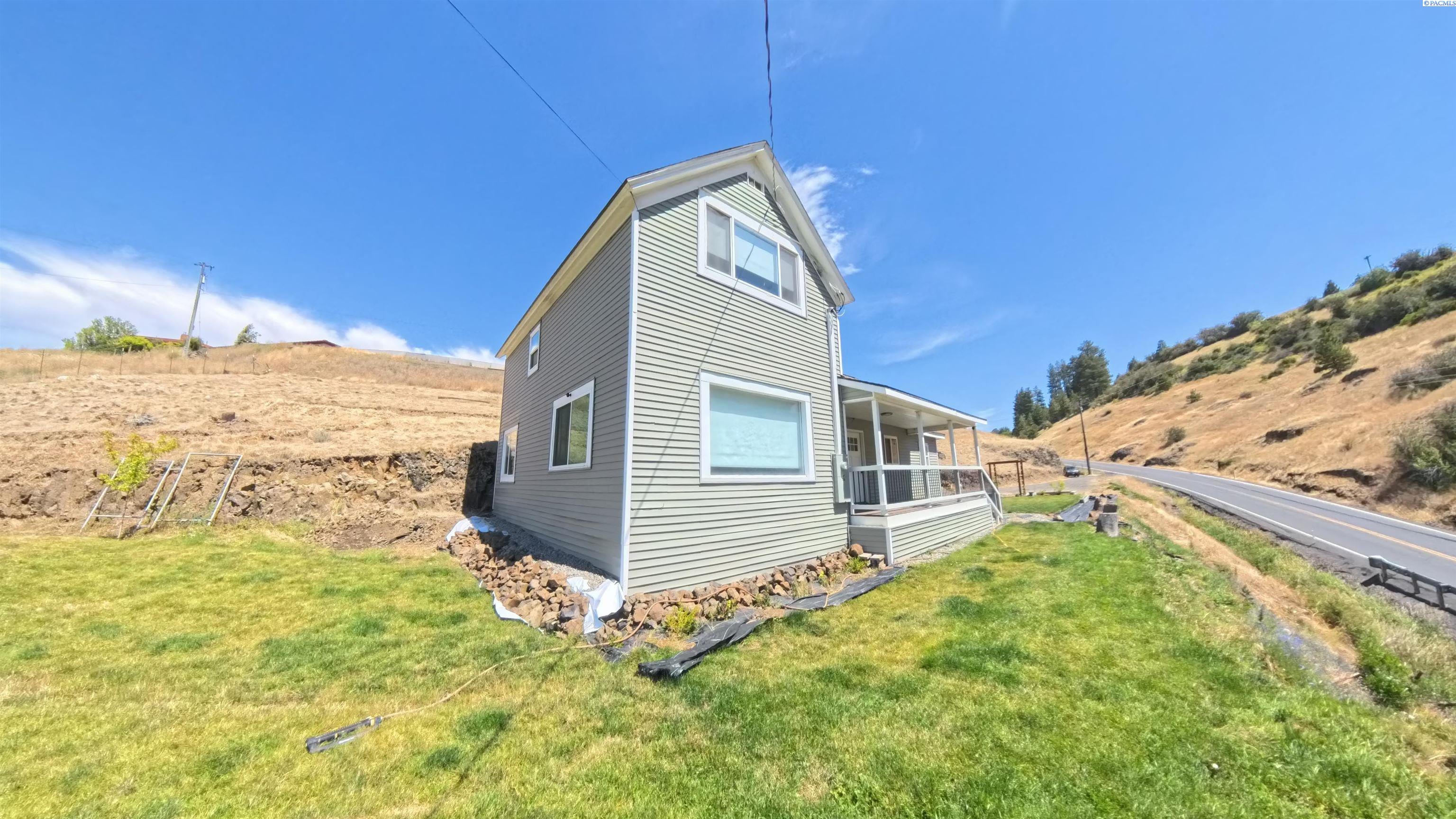 Photo 2 of Single family home for sale at 207 E Canyon St, Colfax, WA 99111 | MLS# PAC294614 | Listing updated on 2026-07-29