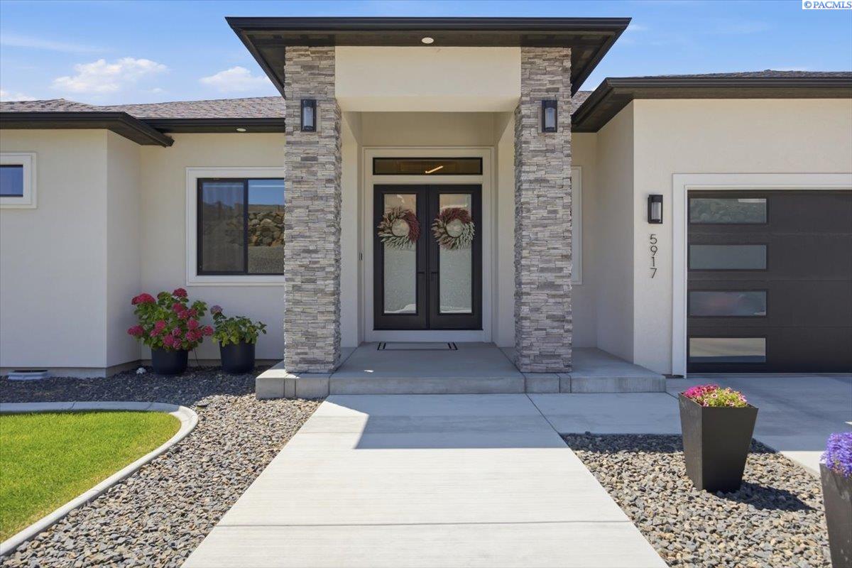 Photo 3 of Single family home for sale at 5917 West 28th, Kennewick, WA 99338 | MLS# PAC294644 | Listing updated on 2026-10-09