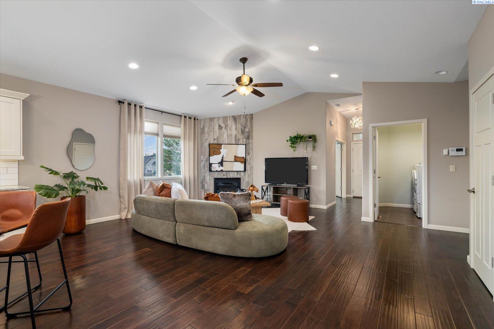 Photo 3 of Condo for sale at 3121 W 30th Avenue, Kennewick, WA 99337 | MLS# PAC294701 | Listing updated on 2026-09-20