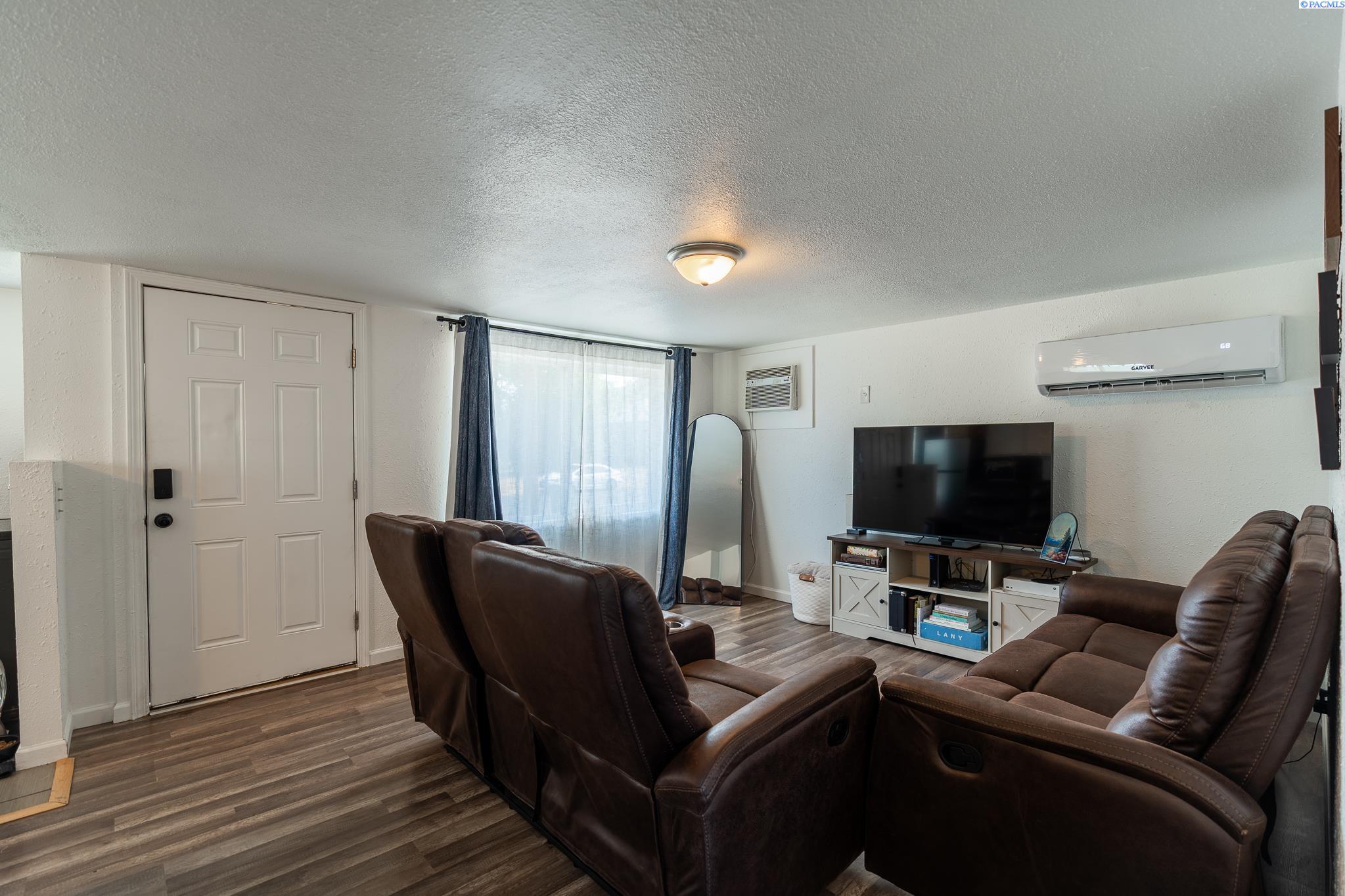 Photo 4 of Single family home for sale at 804 Davenport, Richland, WA 99352 | MLS# PAC294724 | Listing updated on 2026-09-26