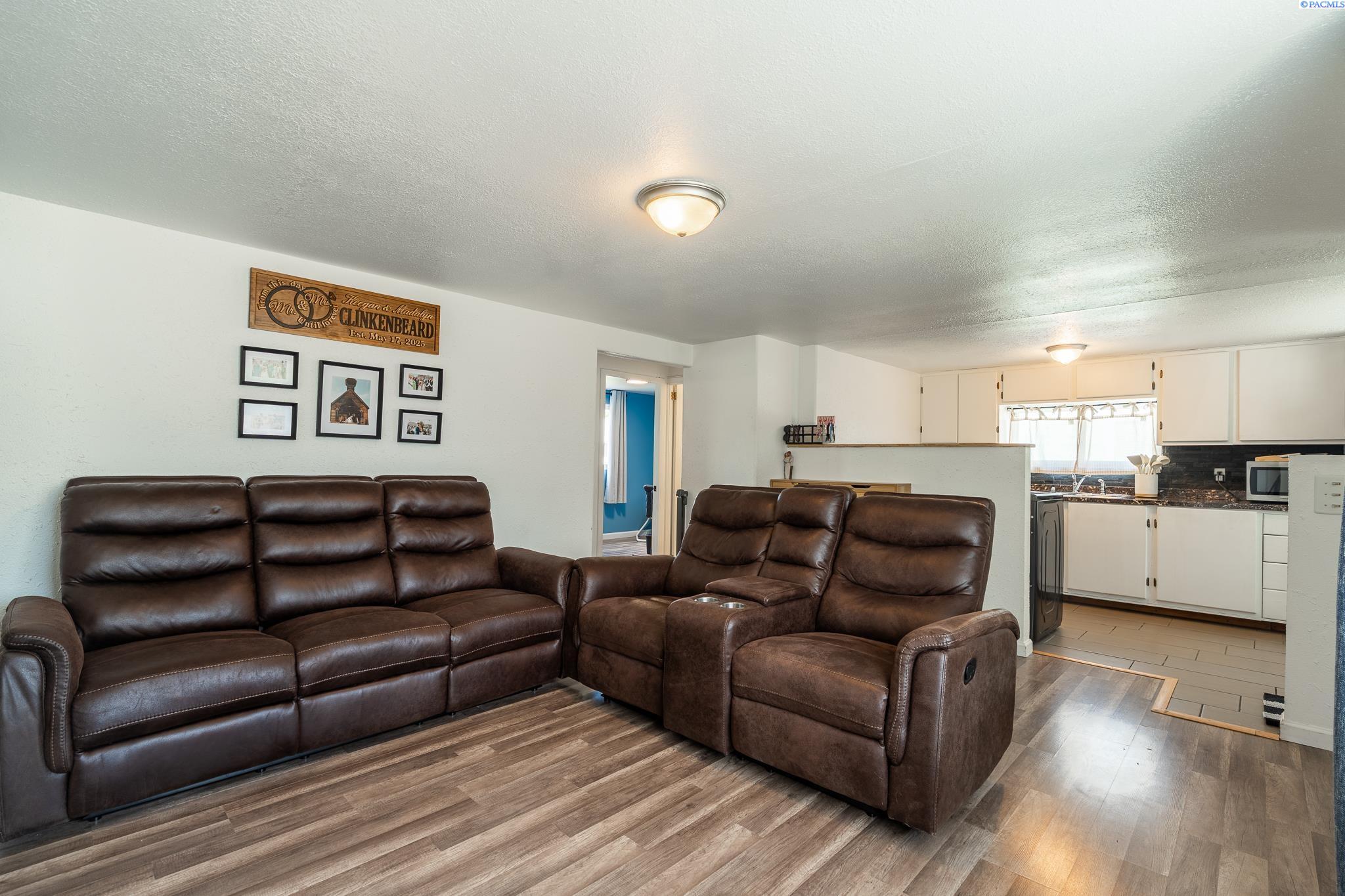 Photo 2 of Single family home for sale at 804 Davenport, Richland, WA 99352 | MLS# PAC294724 | Listing updated on 2026-09-26